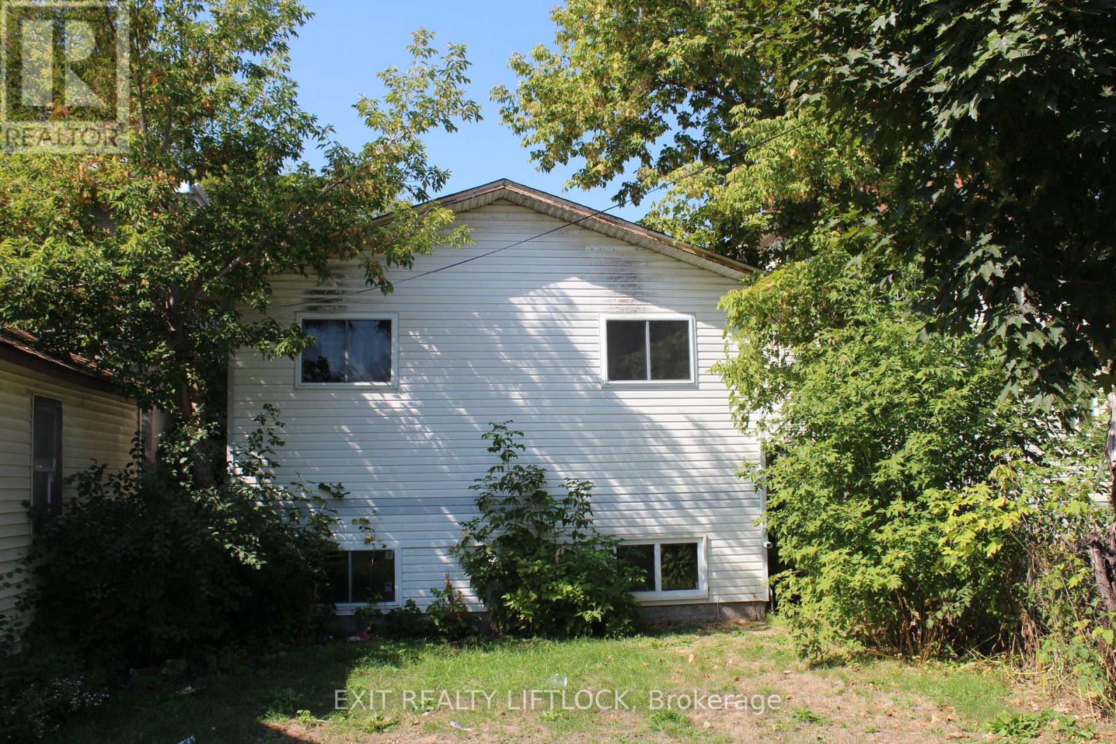 166 STEWART STREET, peterborough (town ward 3), Ontario