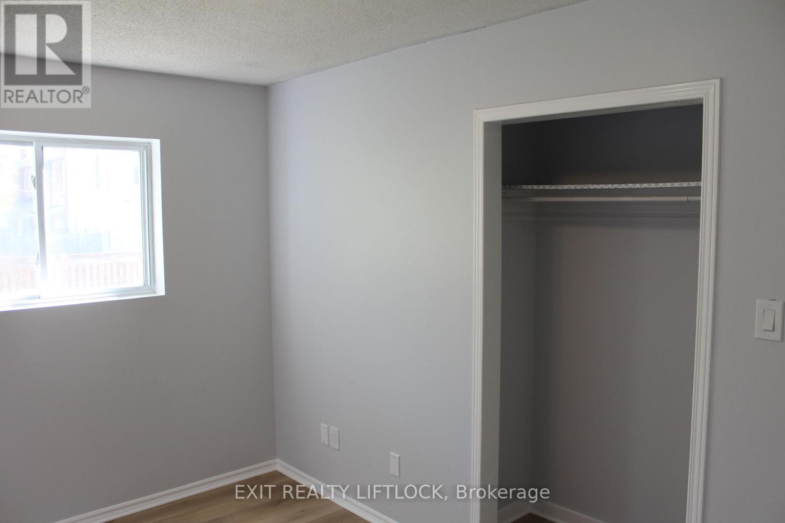 166 Stewart Street, Peterborough (Town Ward 3), Ontario  K9J 3M5 - Photo 9 - X12408920
