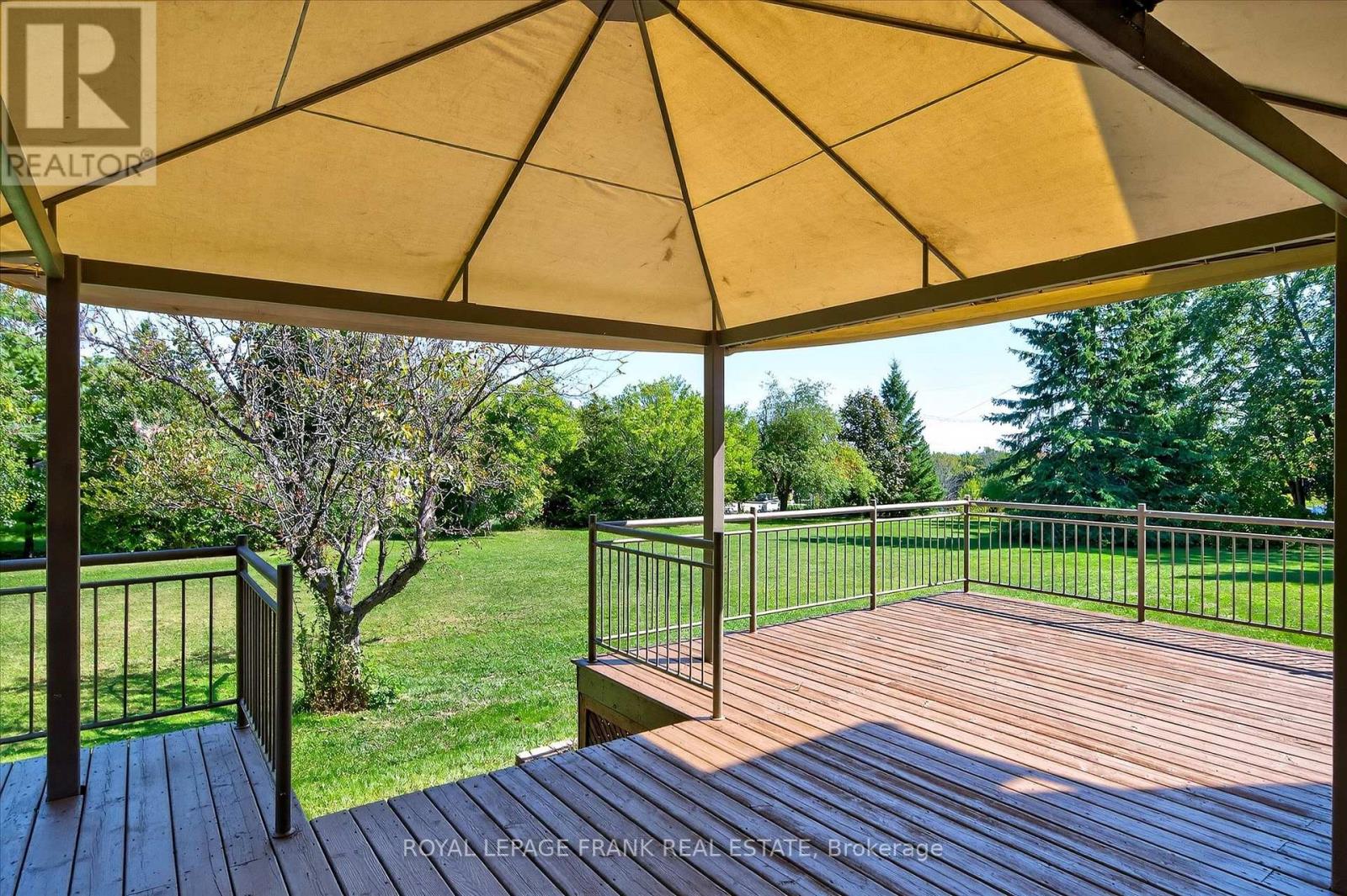 549 Bissview Avenue, Selwyn, Ontario  K9J 6X4 - Photo 41 - X12409035