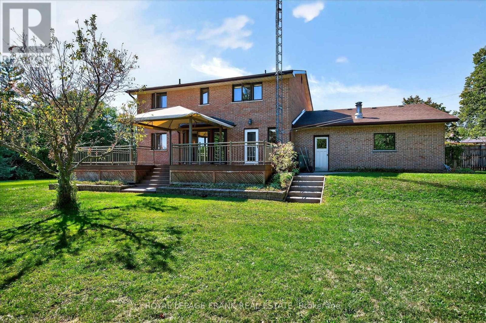 549 Bissview Avenue, Selwyn, Ontario  K9J 6X4 - Photo 45 - X12409035