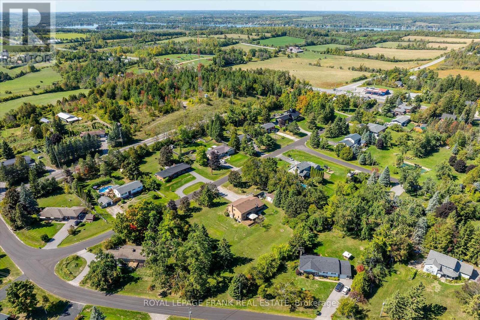 549 Bissview Avenue, Selwyn, Ontario  K9J 6X4 - Photo 48 - X12409035
