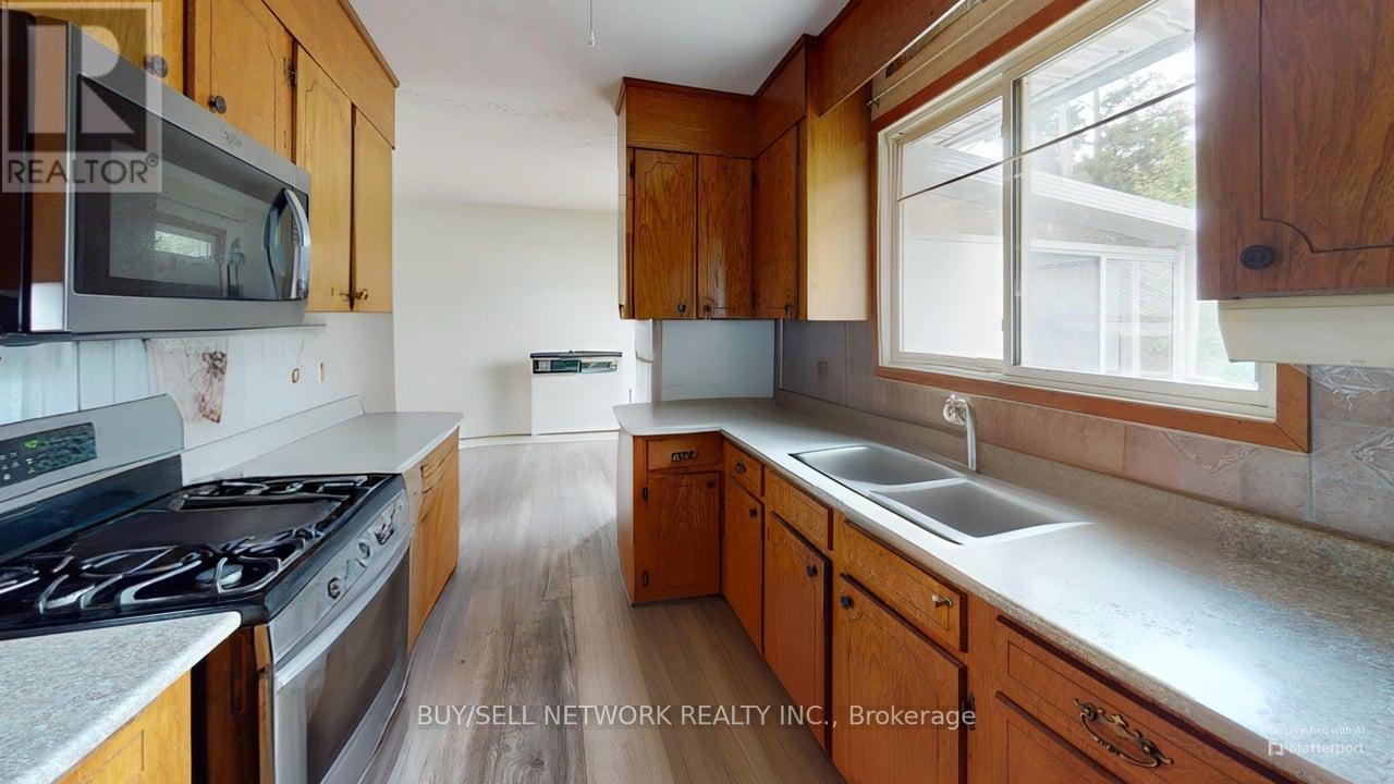 9 Hemlock Street, Highlands East (Bicroft Ward), Ontario  K0L 1M0 - Photo 4 - X12409054