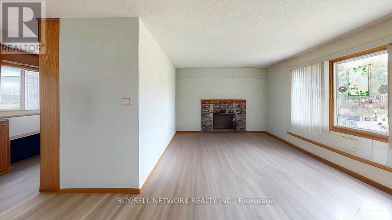 9 Hemlock Street, Highlands East (Bicroft Ward), Ontario  K0L 1M0 - Photo 8 - X12409054