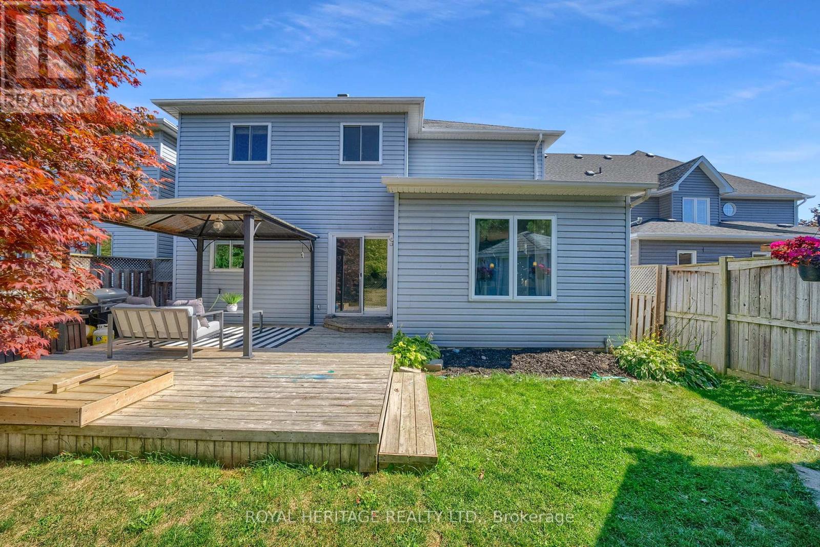 74 Stillwell Lane, Clarington (Newcastle), Ontario  L1B 1R4 - Photo 38 - E12409231