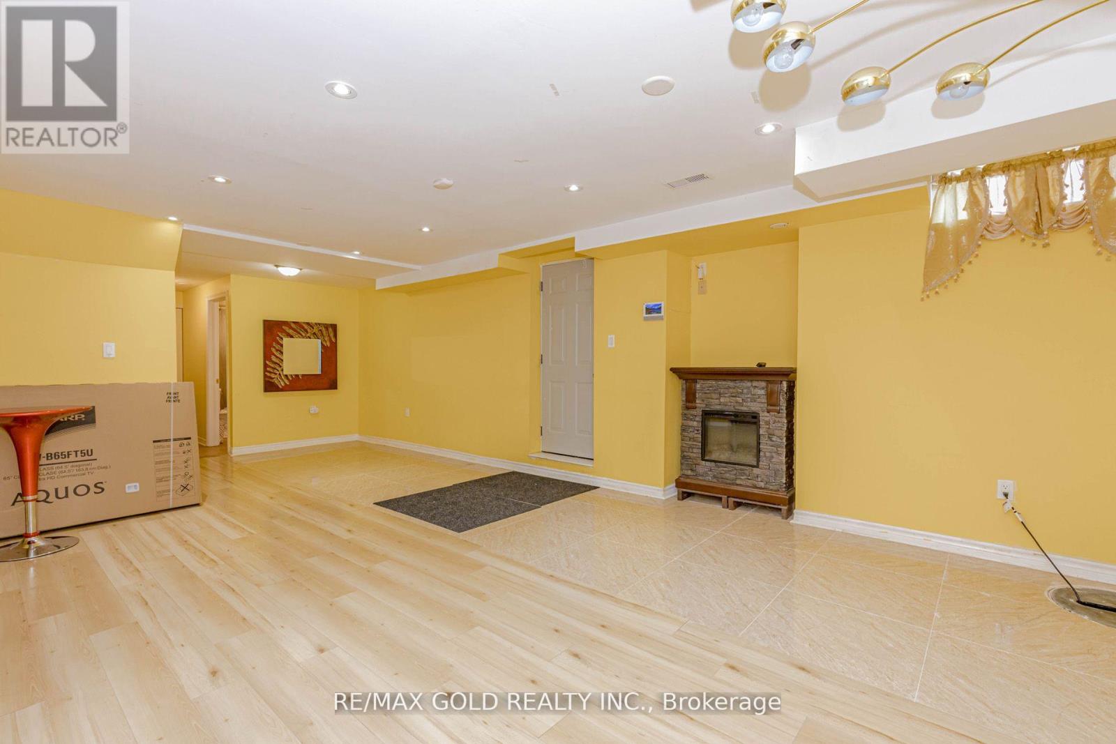 1554 Bruny Avenue, Pickering (Duffin Heights), Ontario  L0A 1G0 - Photo 38 - E12409029