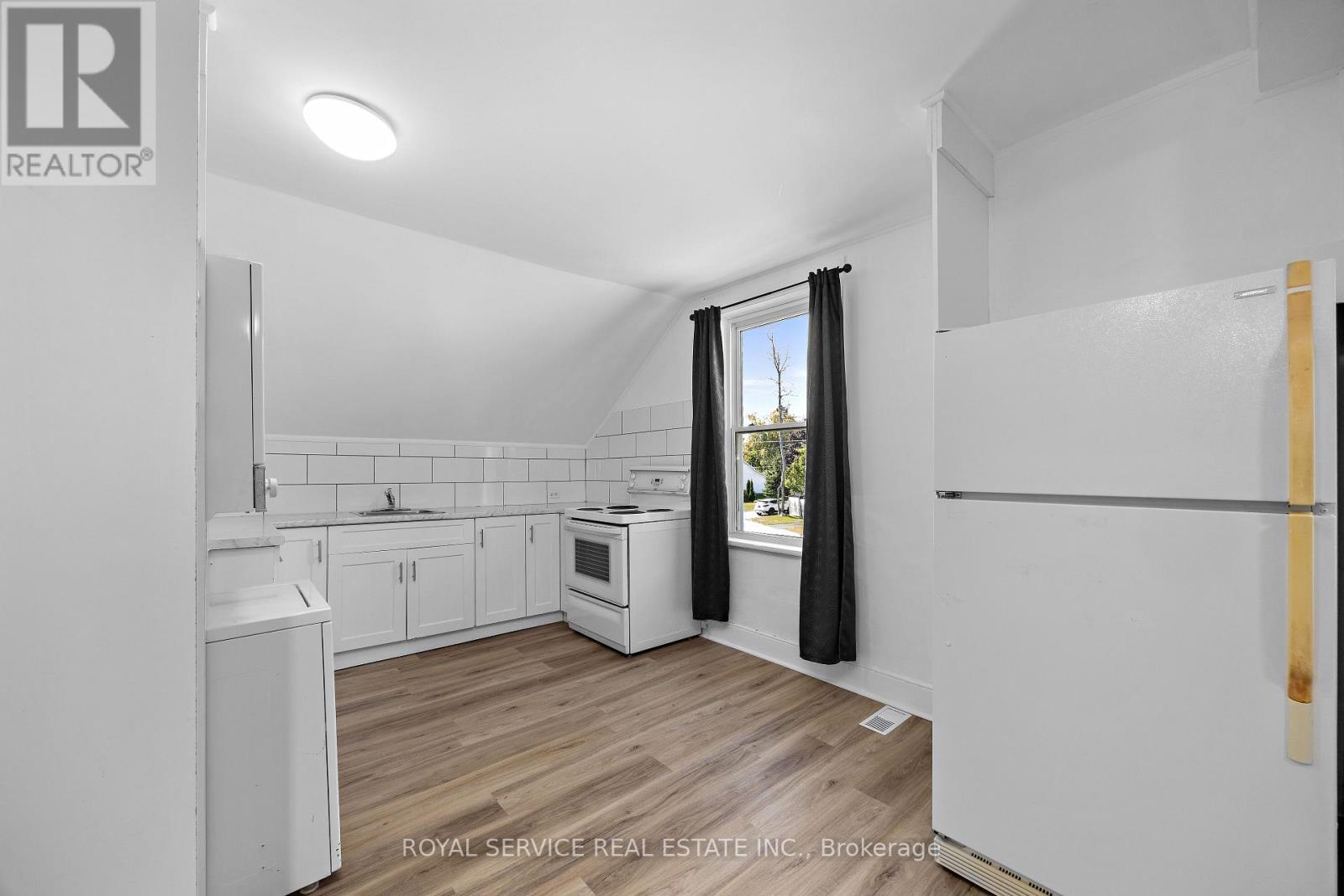 73 King Street W, Cavan Monaghan (Millbrook Village), Ontario  L0A 1G0 - Photo 32 - X12409188