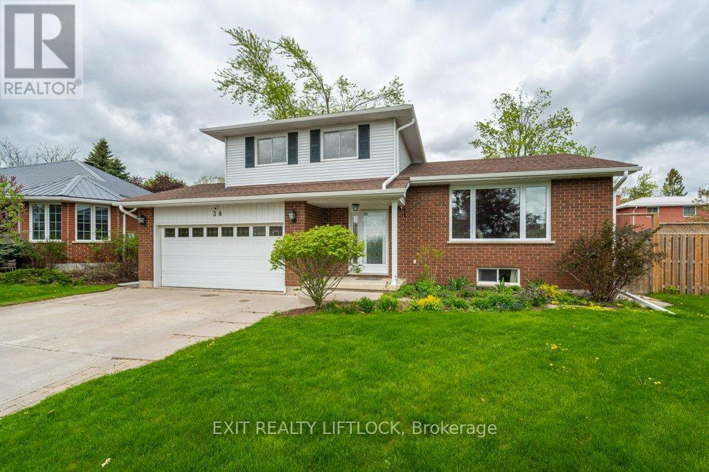 38 CLEARVIEW COURT, peterborough (monaghan ward 2), Ontario