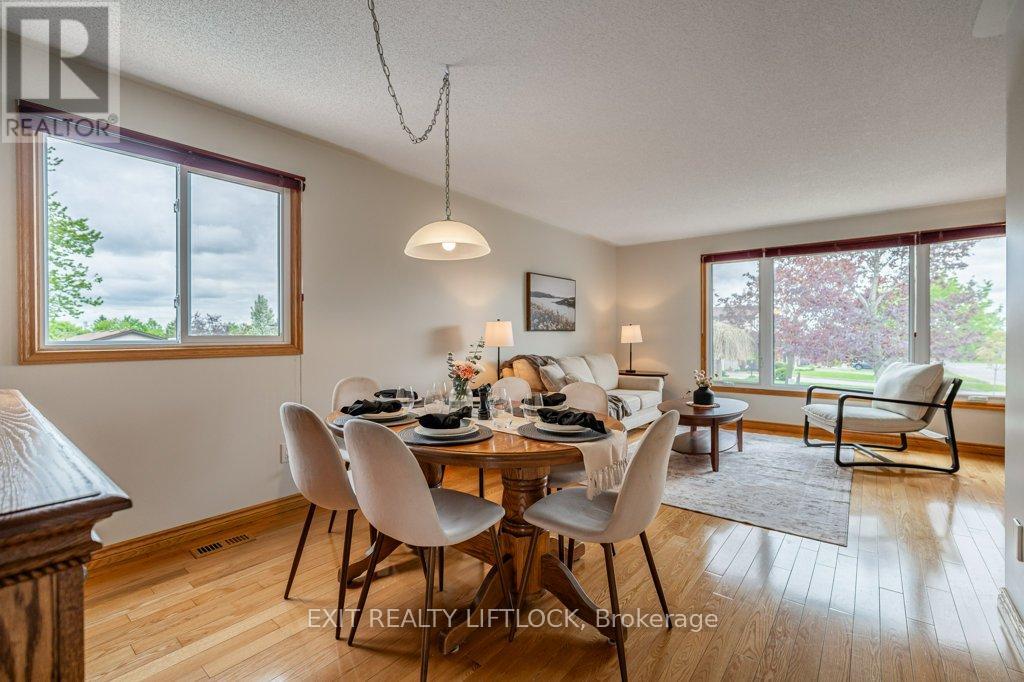 38 Clearview Court, Peterborough (Monaghan Ward 2), Ontario  K9K 2A3 - Photo 13 - X12409192