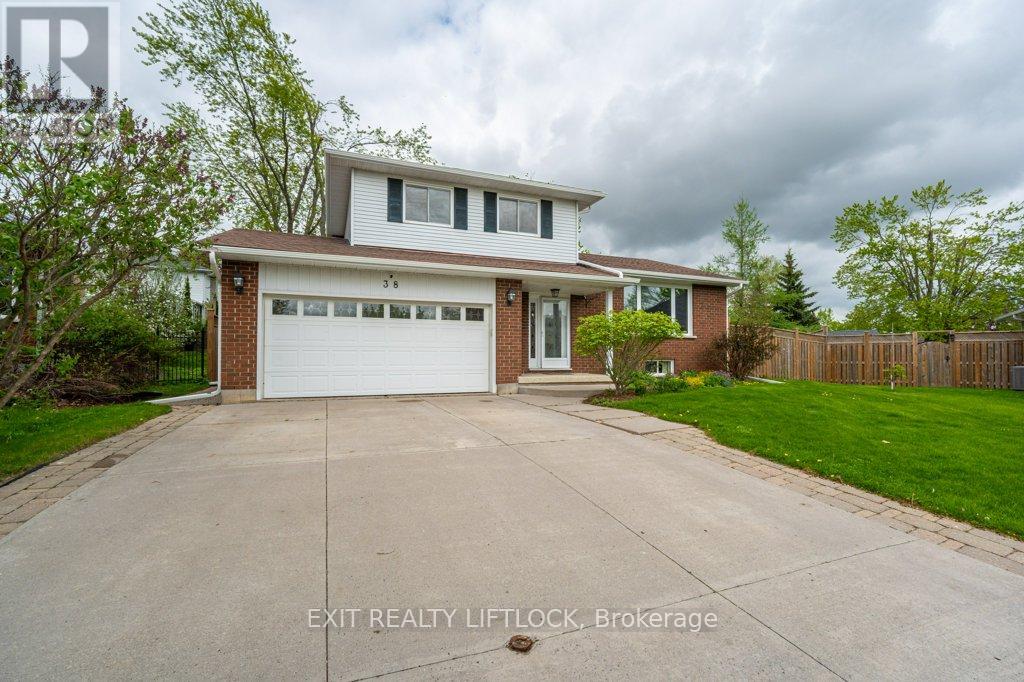 38 Clearview Court, Peterborough (Monaghan Ward 2), Ontario  K9K 2A3 - Photo 2 - X12409192
