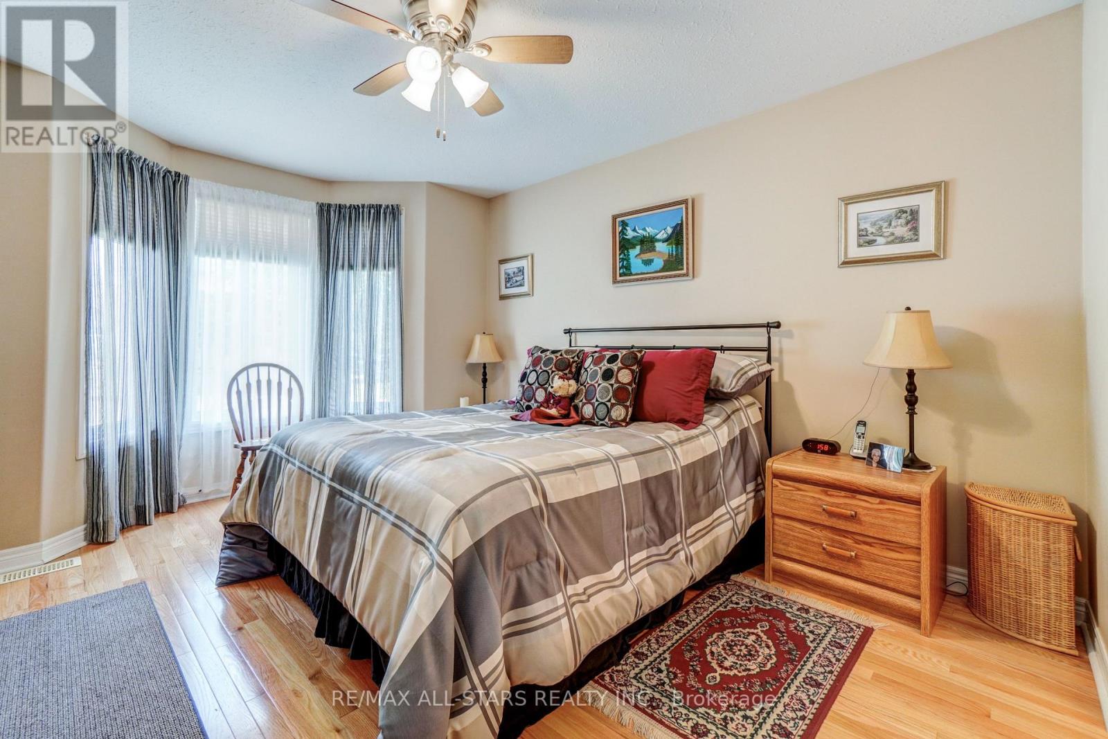 45 Lori Boulevard, Kawartha Lakes (Lindsay), Ontario  K9V 6B6 - Photo 19 - X12409390
