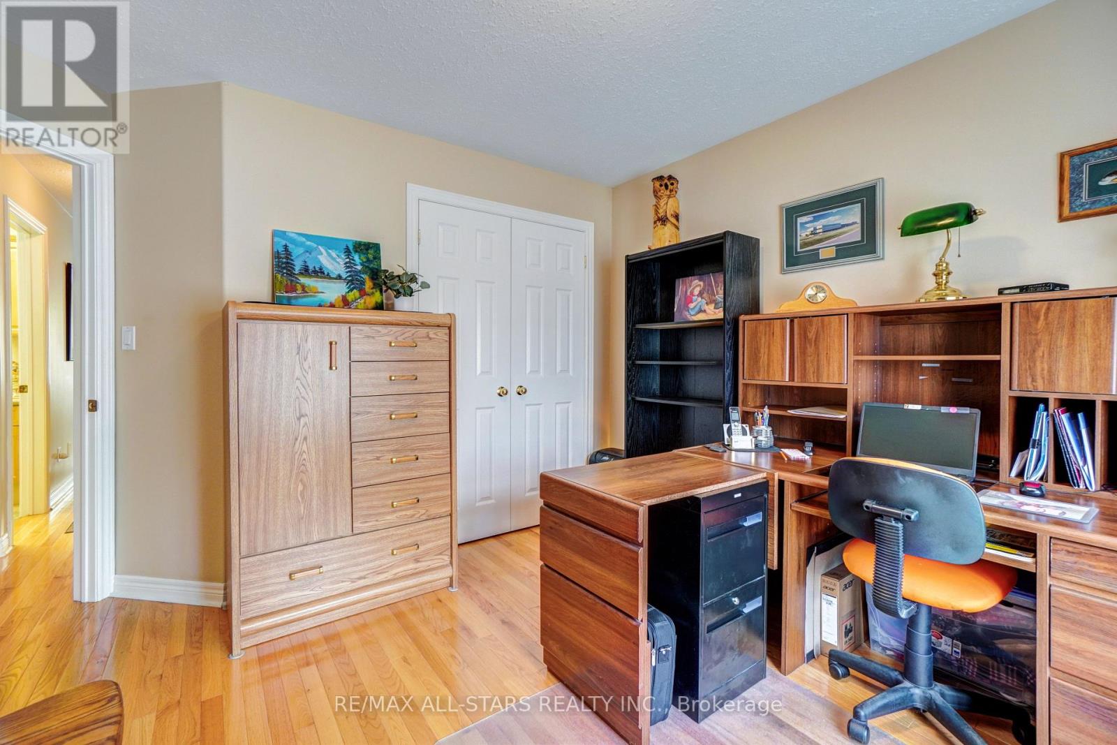 45 Lori Boulevard, Kawartha Lakes (Lindsay), Ontario  K9V 6B6 - Photo 24 - X12409390