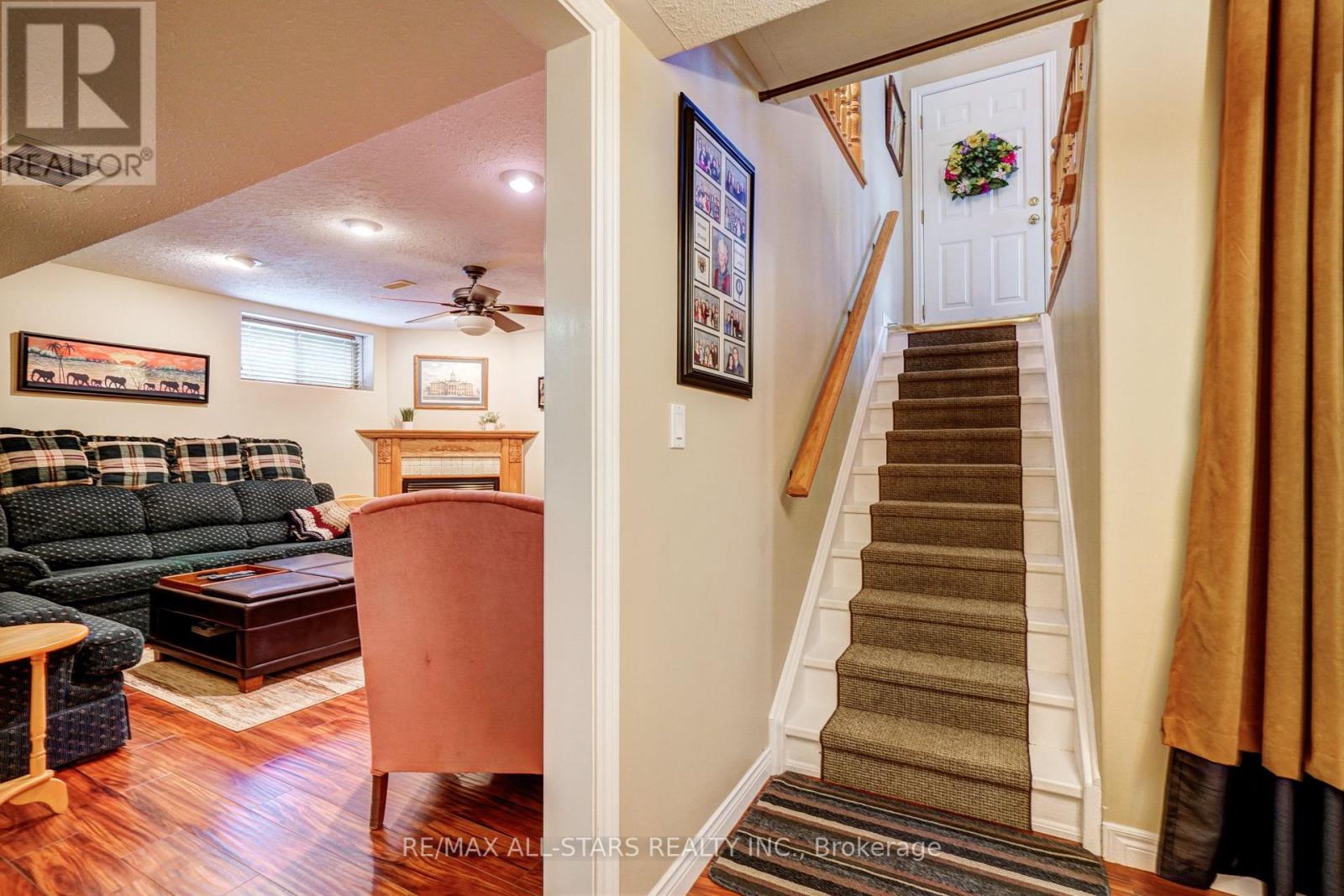 45 Lori Boulevard, Kawartha Lakes (Lindsay), Ontario  K9V 6B6 - Photo 26 - X12409390