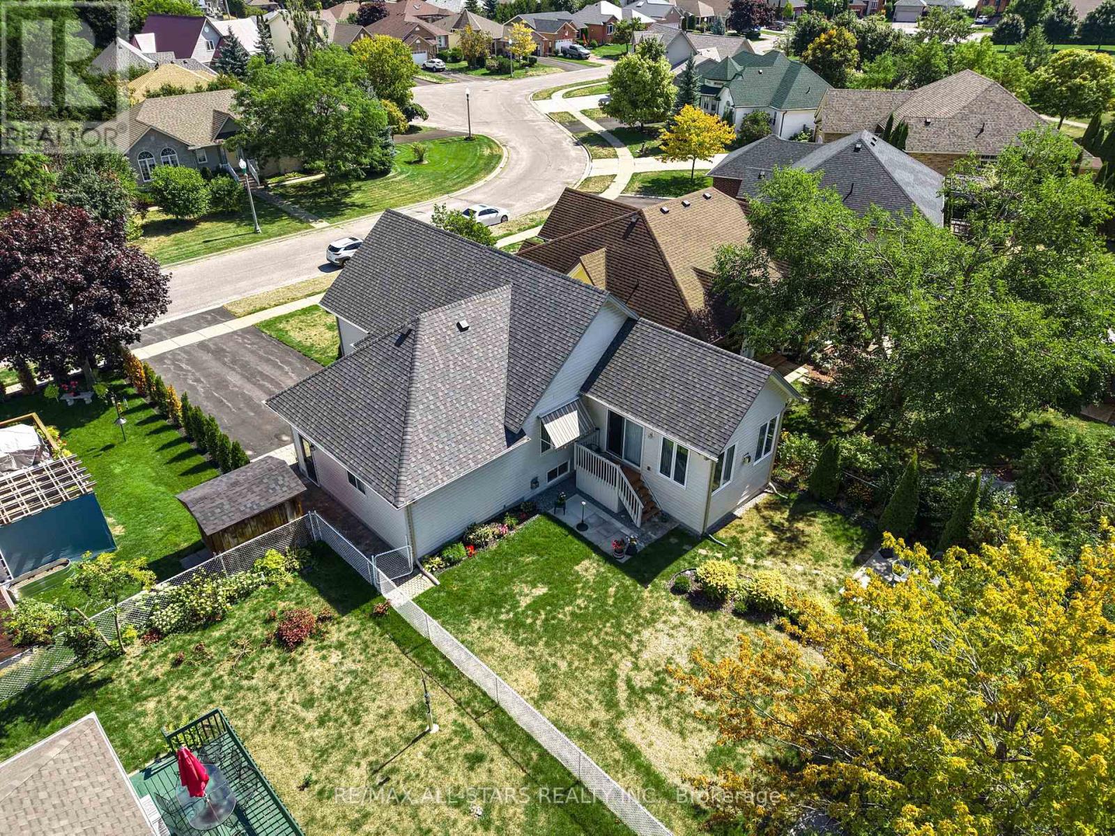45 Lori Boulevard, Kawartha Lakes (Lindsay), Ontario  K9V 6B6 - Photo 3 - X12409390