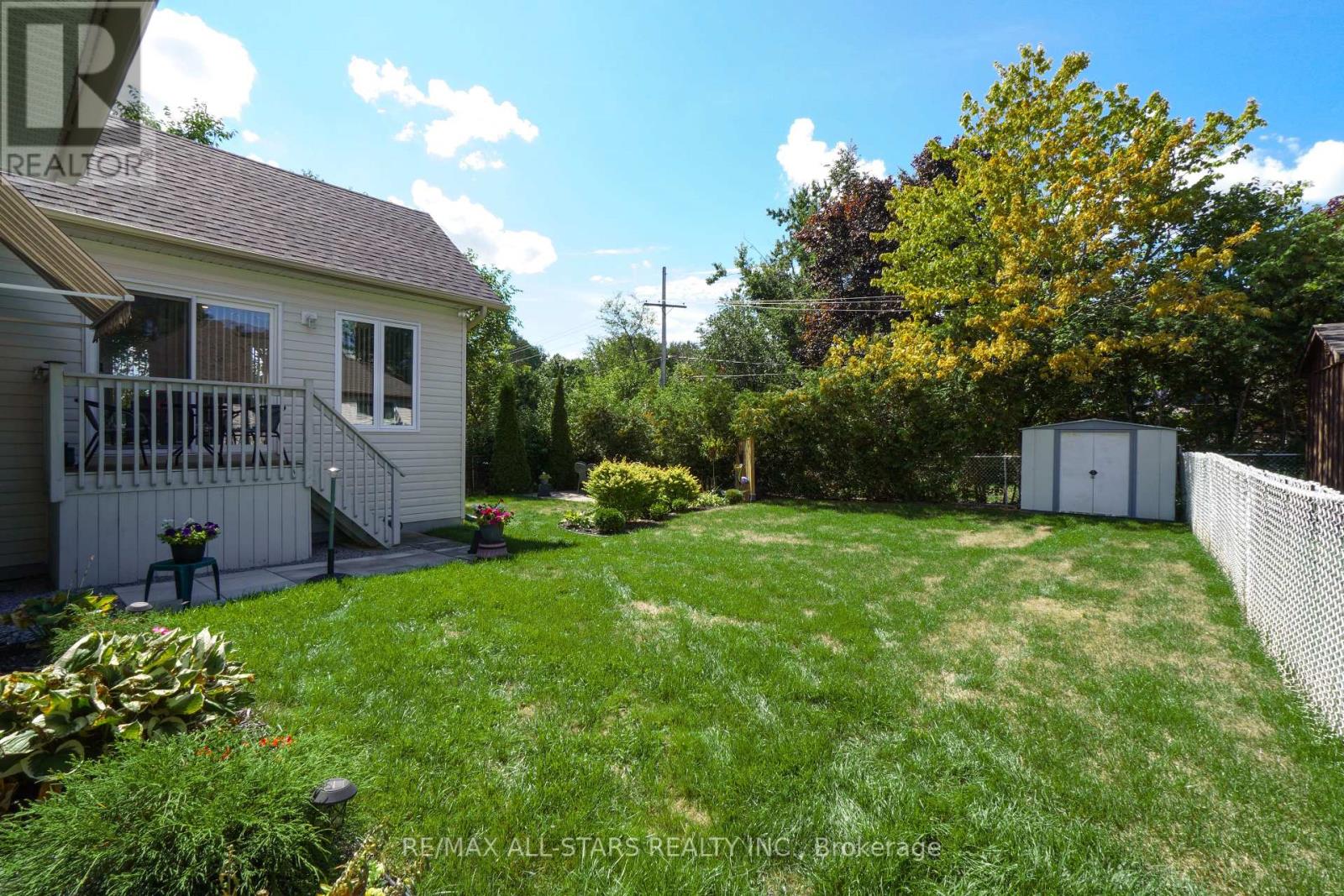 45 Lori Boulevard, Kawartha Lakes (Lindsay), Ontario  K9V 6B6 - Photo 37 - X12409390