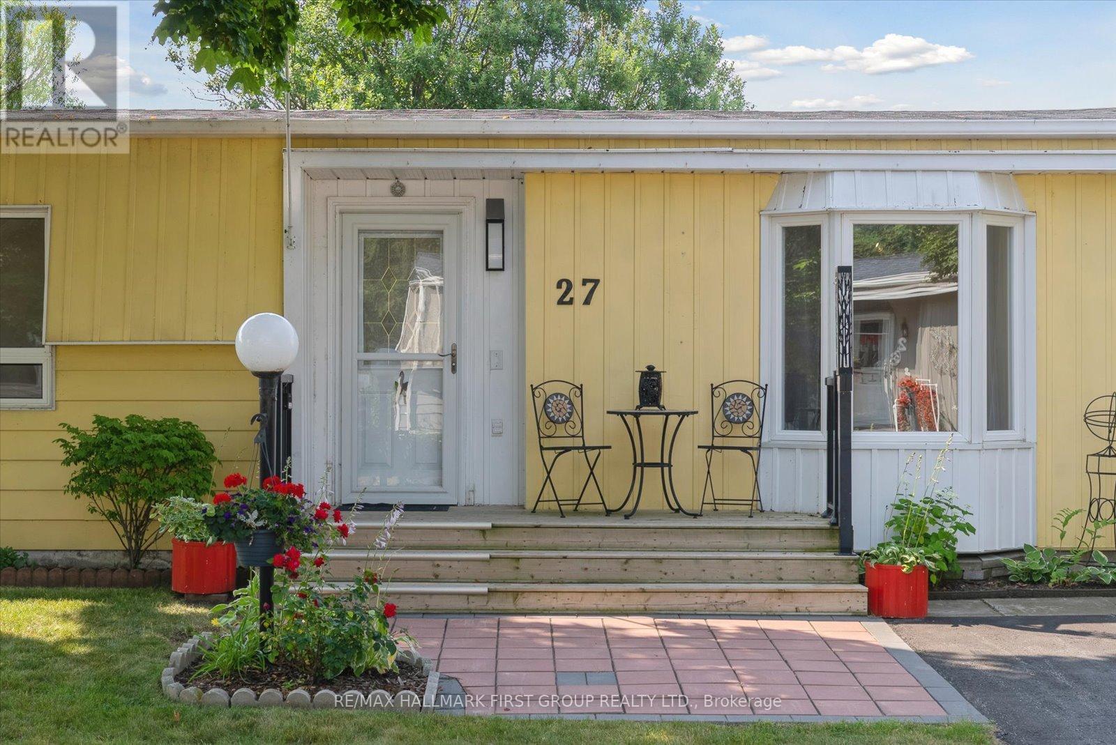 27 Wilmot Trail, Clarington (Bowmanville), Ontario  L1B 1A1 - Photo 6 - E12409557