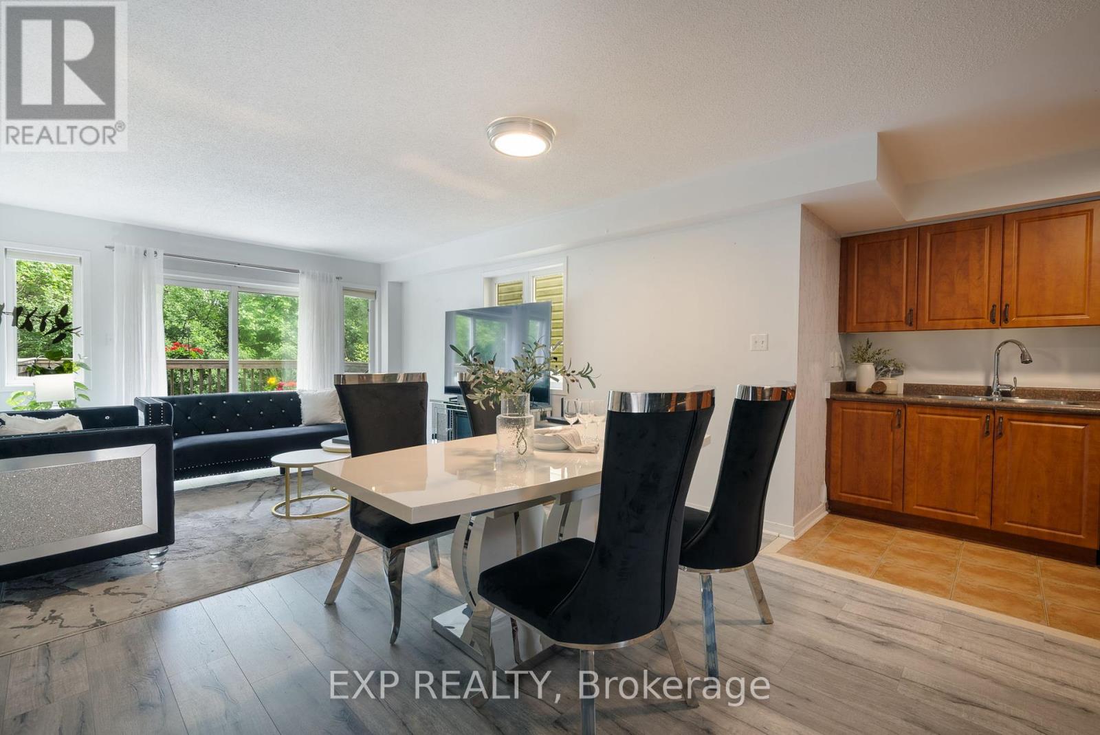 100 Brookside Street, Cavan Monaghan (Millbrook Village), Ontario  L0A 1G0 - Photo 6 - X12409543