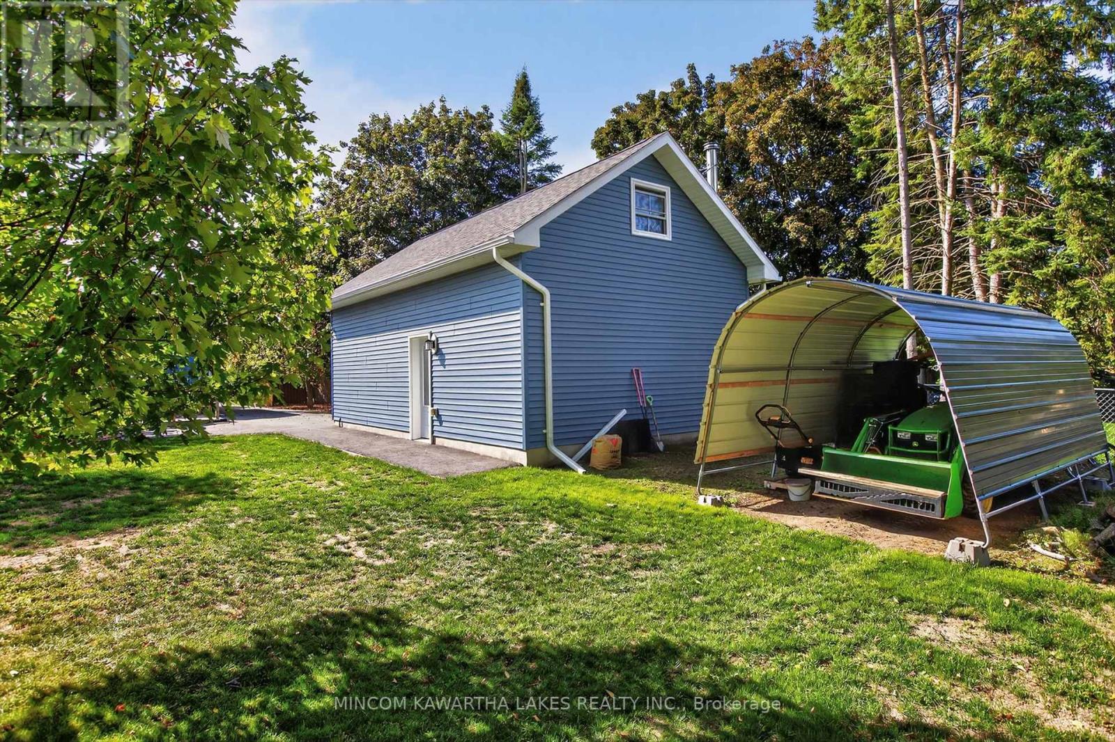 644 Lundys Lane, Peterborough (Otonabee Ward 1), Ontario  K9J 4J8 - Photo 44 - X12409585