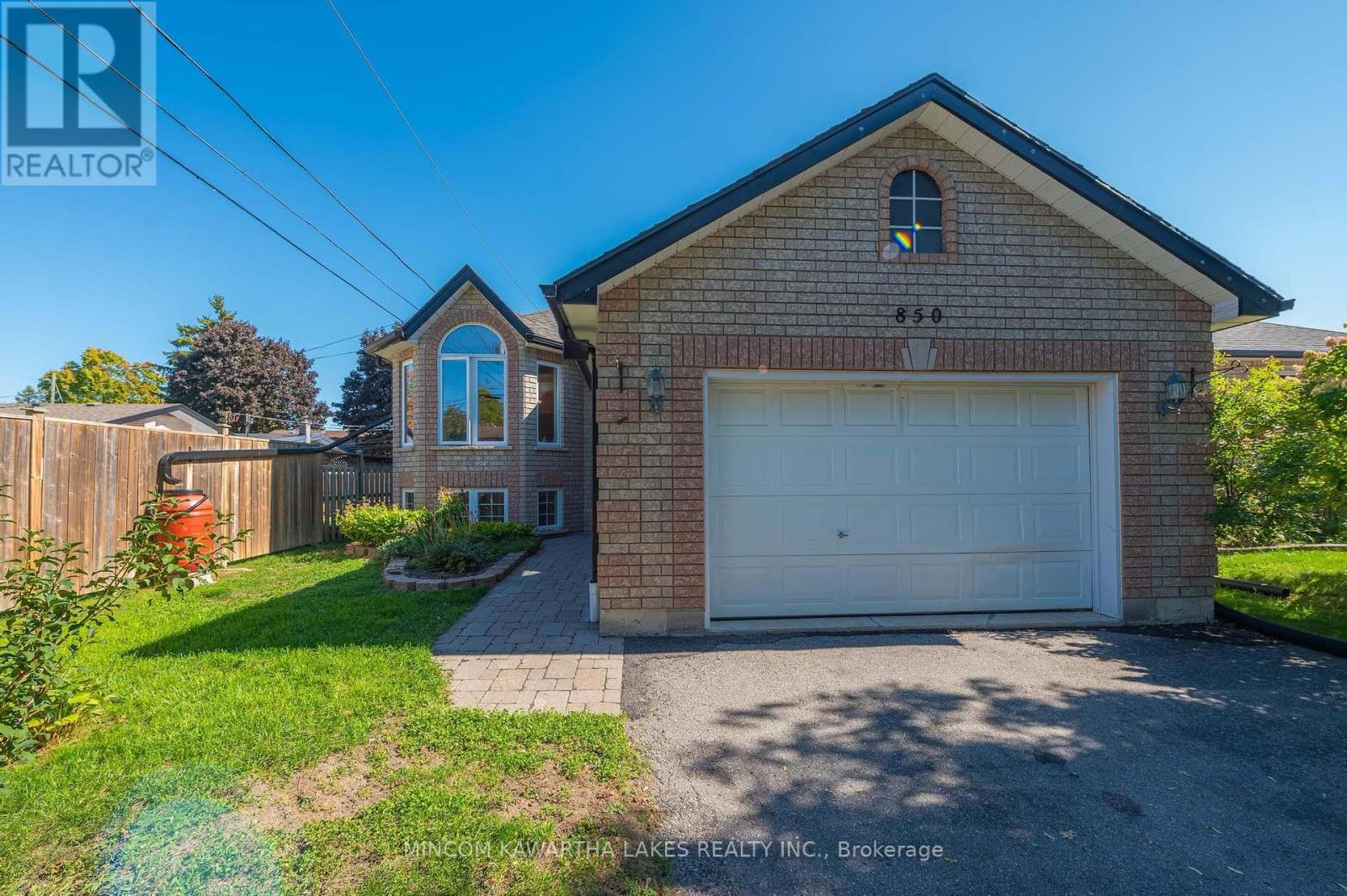 850 HEMLOCK STREET, peterborough (northcrest ward 5), Ontario