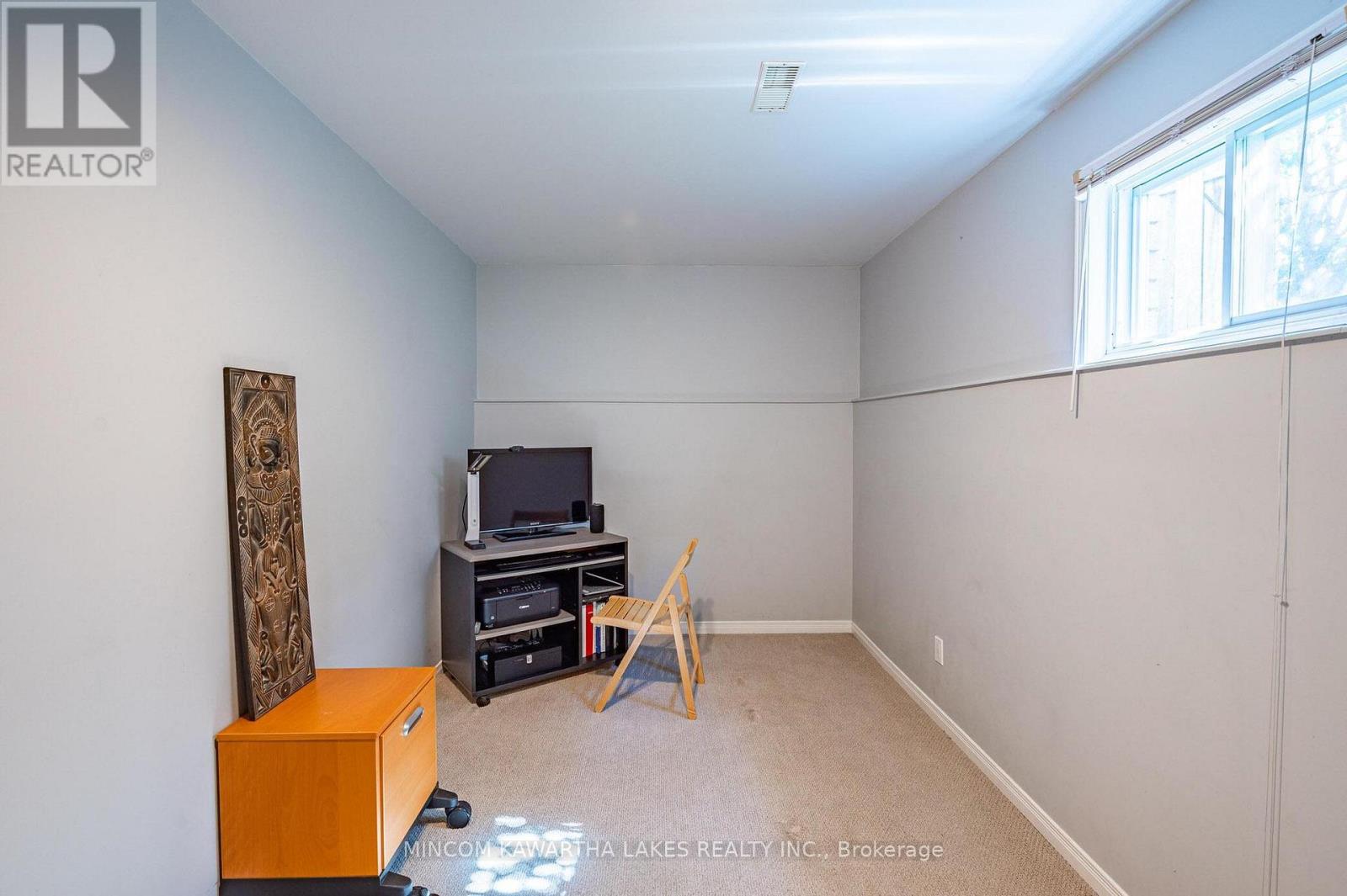 850 Hemlock Street, Peterborough (Northcrest Ward 5), Ontario  K9H 7P2 - Photo 33 - X12409772
