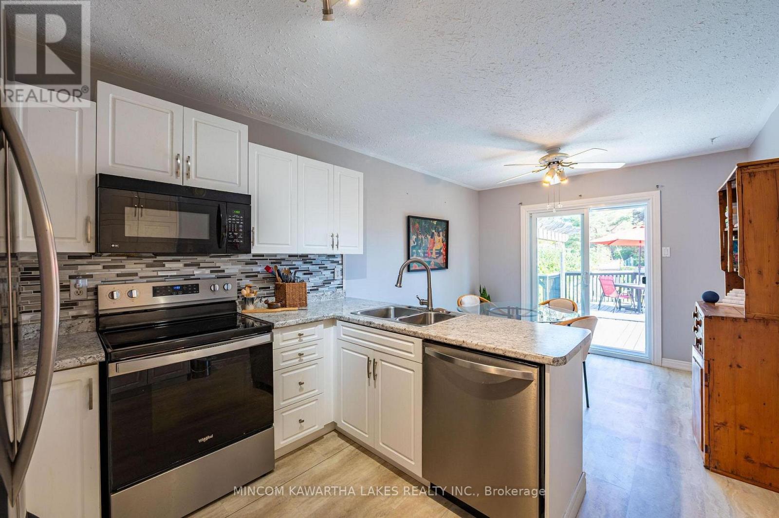 850 Hemlock Street, Peterborough (Northcrest Ward 5), Ontario  K9H 7P2 - Photo 9 - X12409772