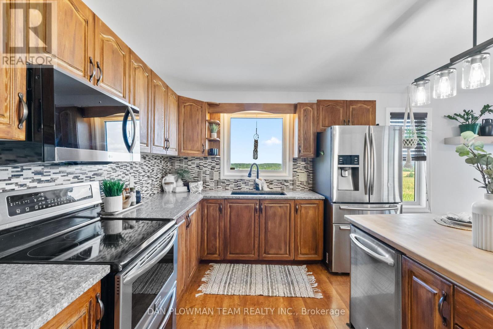478 Telecom Road, Kawartha Lakes (Manvers), Ontario  L0A 1K0 - Photo 13 - X12409654