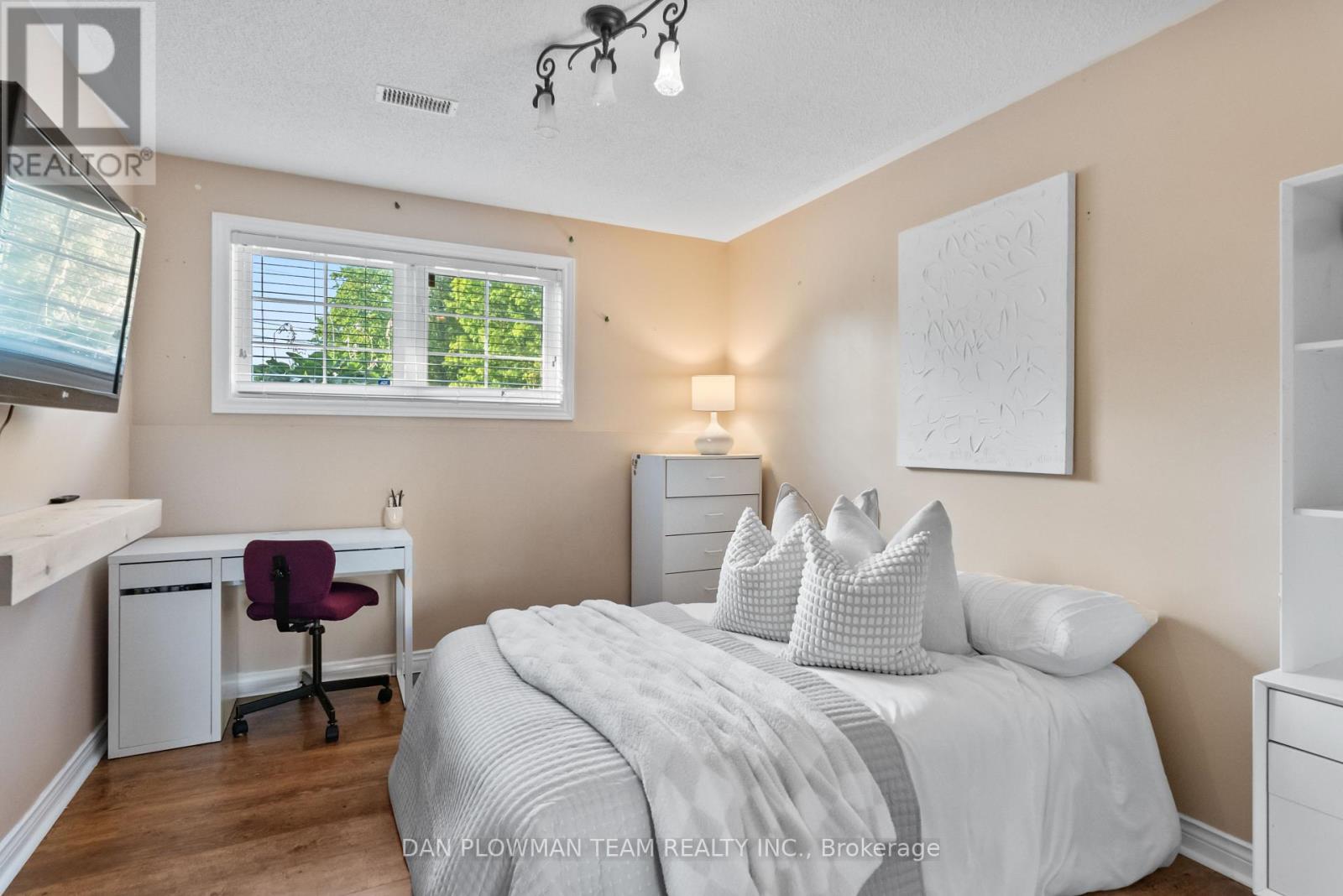 478 Telecom Road, Kawartha Lakes (Manvers), Ontario  L0A 1K0 - Photo 35 - X12409654