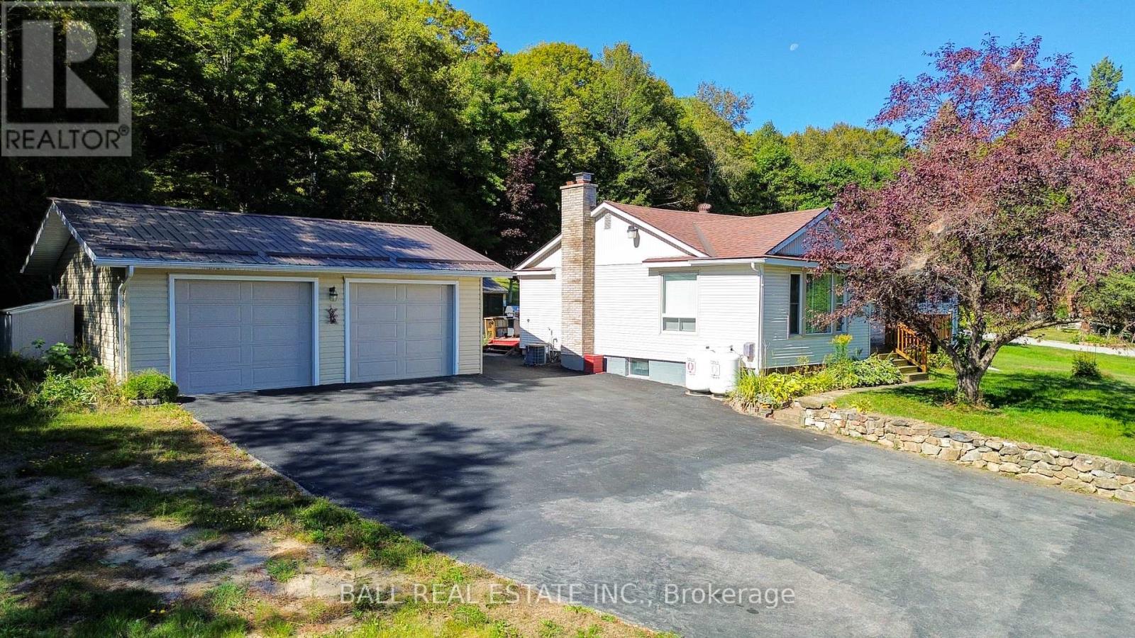 27437 Highway 62, Bancroft (Dungannon Ward), Ontario  K0L 1C0 - Photo 2 - X12409942