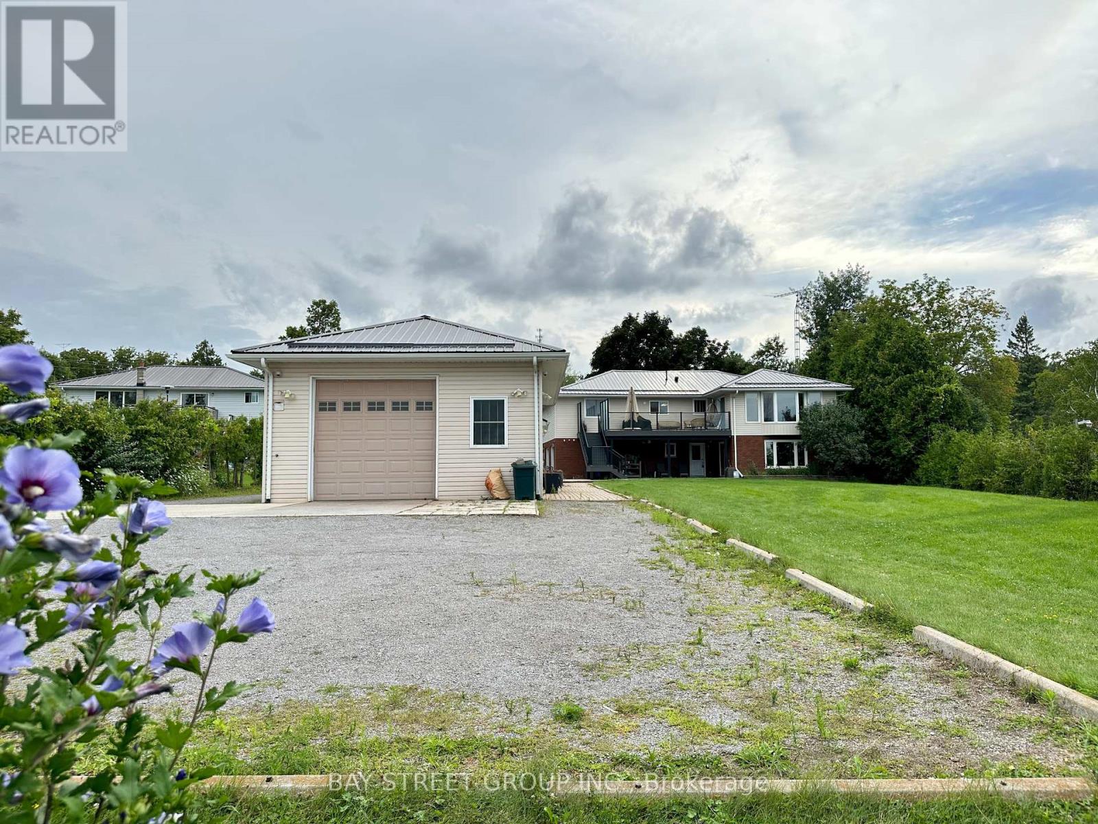 5173 Rice Lake Drive N, Hamilton Township (Bewdley), Ontario  K0L 1E0 - Photo 36 - X12409744