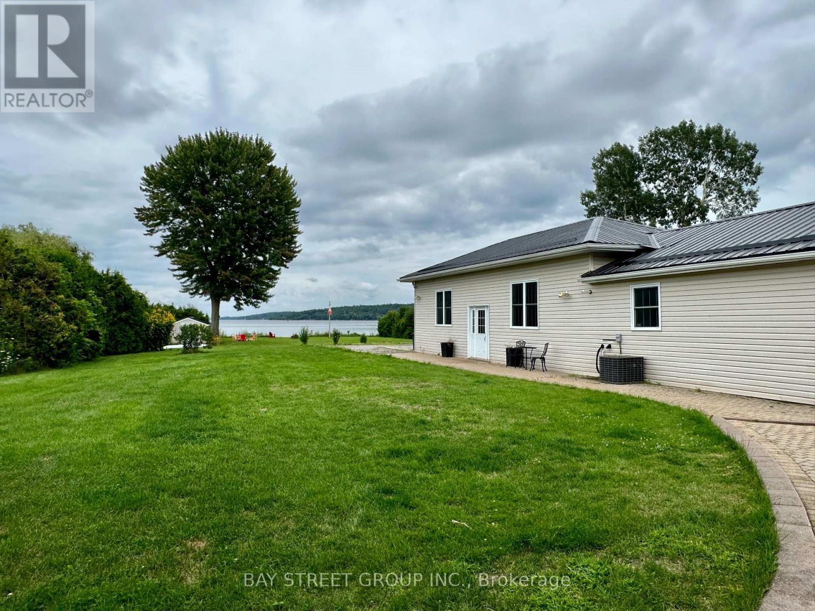 5173 Rice Lake Drive N, Hamilton Township (Bewdley), Ontario  K0L 1E0 - Photo 9 - X12409744