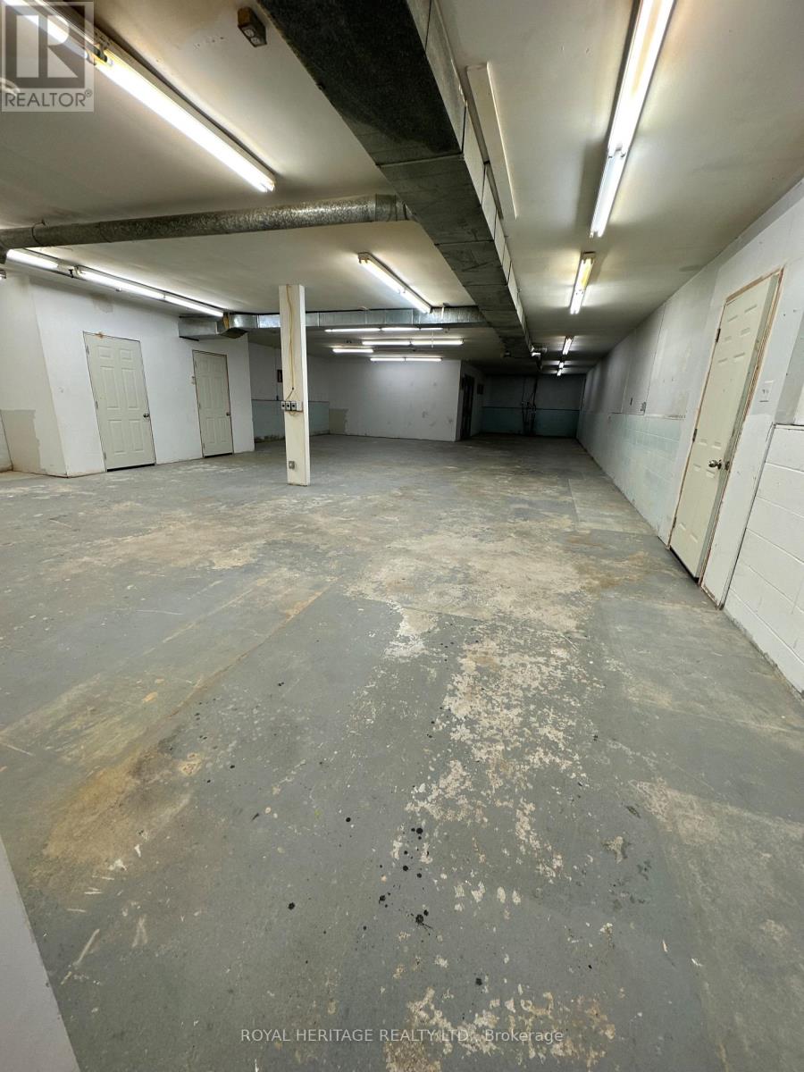 20 Pigeon Lake Road, Kawartha Lakes (Lindsay), Ontario  K9V 4R6 - Photo 2 - X12410276