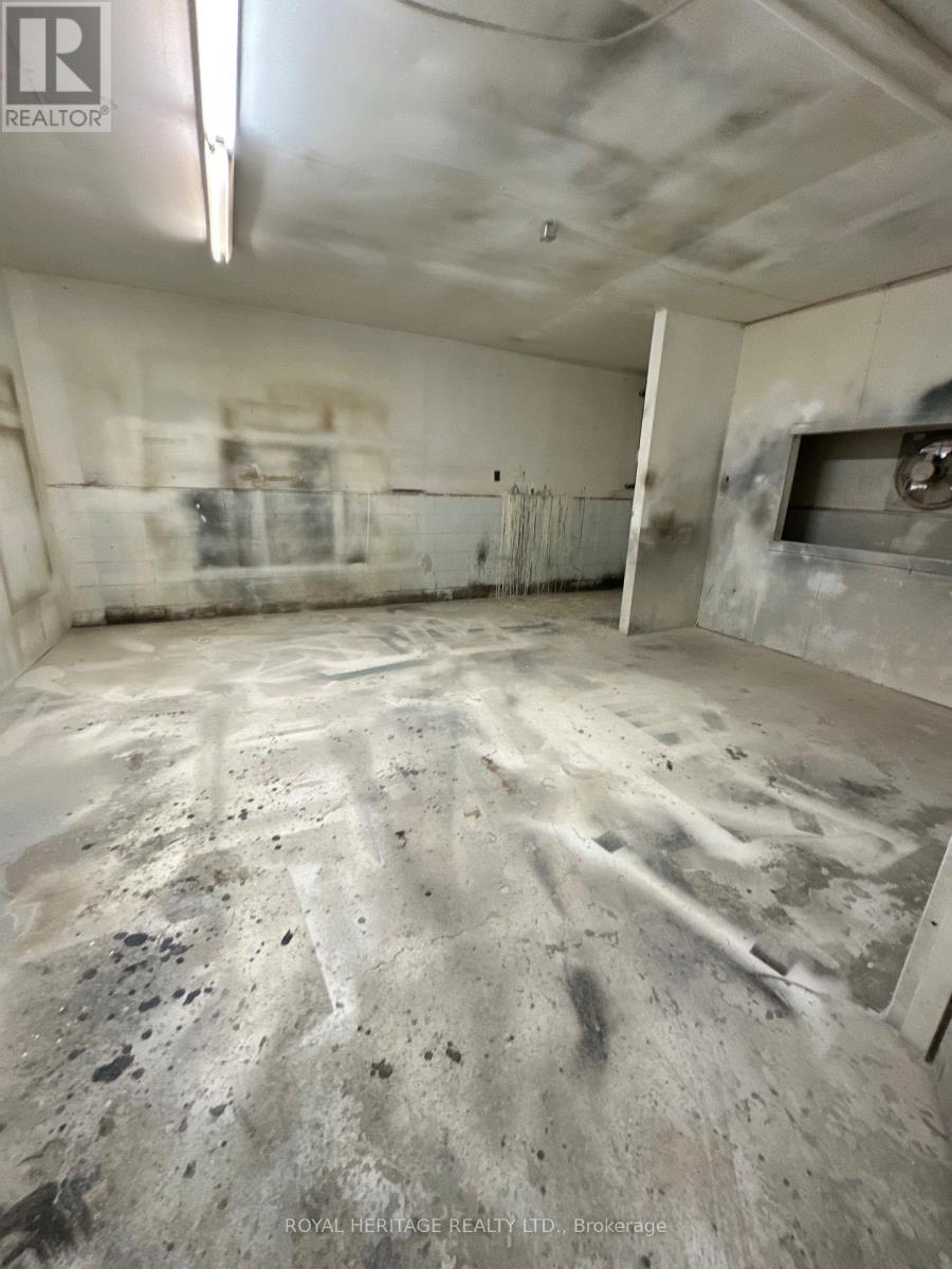 20 Pigeon Lake Road, Kawartha Lakes (Lindsay), Ontario  K9V 4R6 - Photo 3 - X12410276