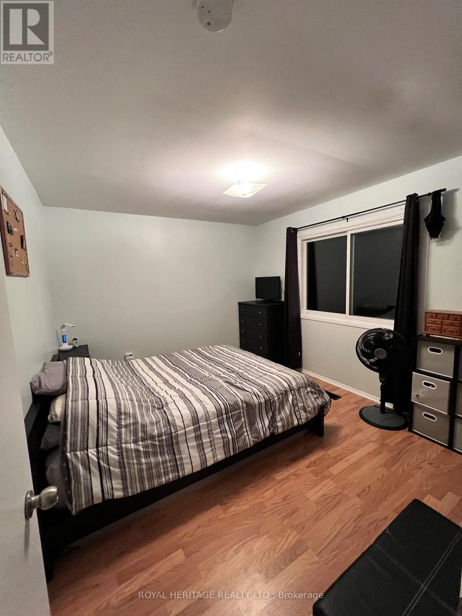 20 Pigeon Lake Road, Kawartha Lakes (Lindsay), Ontario  K9V 4R6 - Photo 5 - X12410276