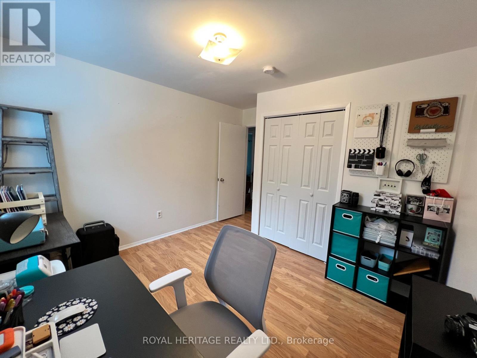 20 Pigeon Lake Road, Kawartha Lakes (Lindsay), Ontario  K9V 4R6 - Photo 6 - X12410276