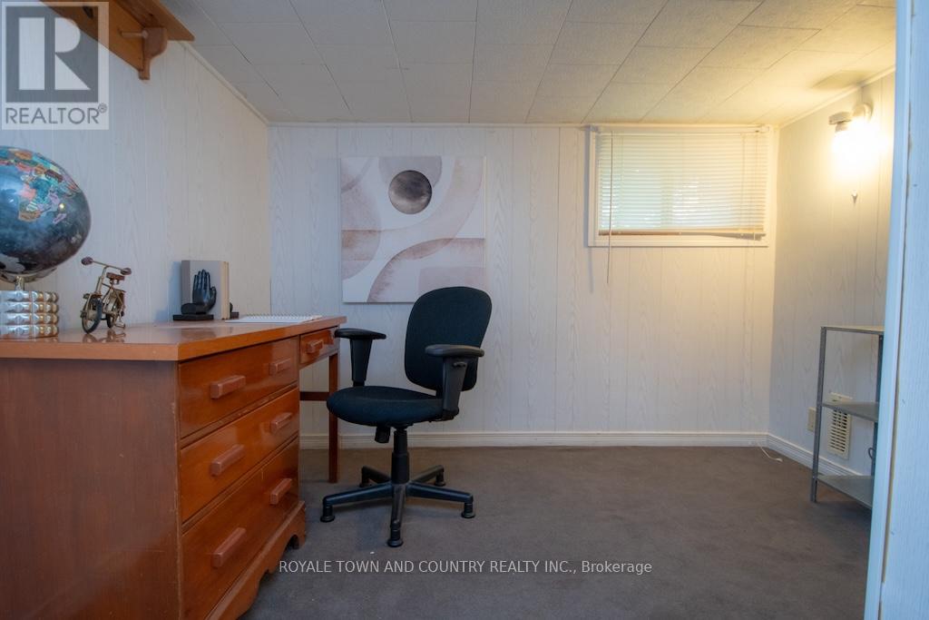 32 Adelaide Street S, Kawartha Lakes (Lindsay), Ontario  K9V 3J7 - Photo 20 - X12410336