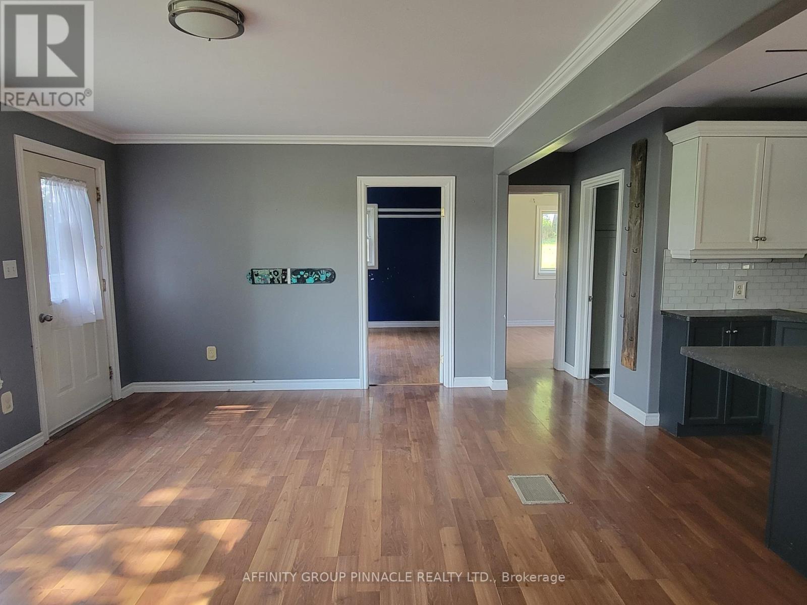 695 Ski Hill Road, Kawartha Lakes (Manvers), Ontario  L0A 1A0 - Photo 13 - X12410470
