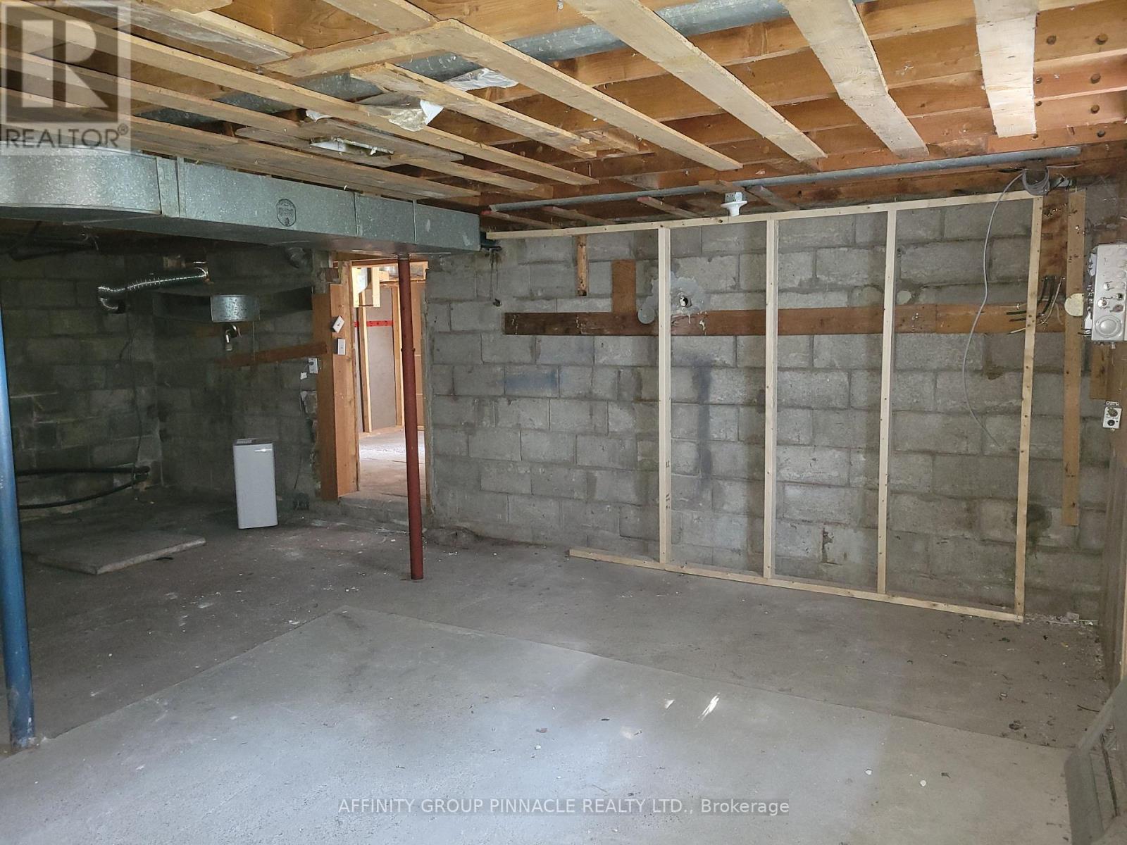 695 Ski Hill Road, Kawartha Lakes (Manvers), Ontario  L0A 1A0 - Photo 30 - X12410470