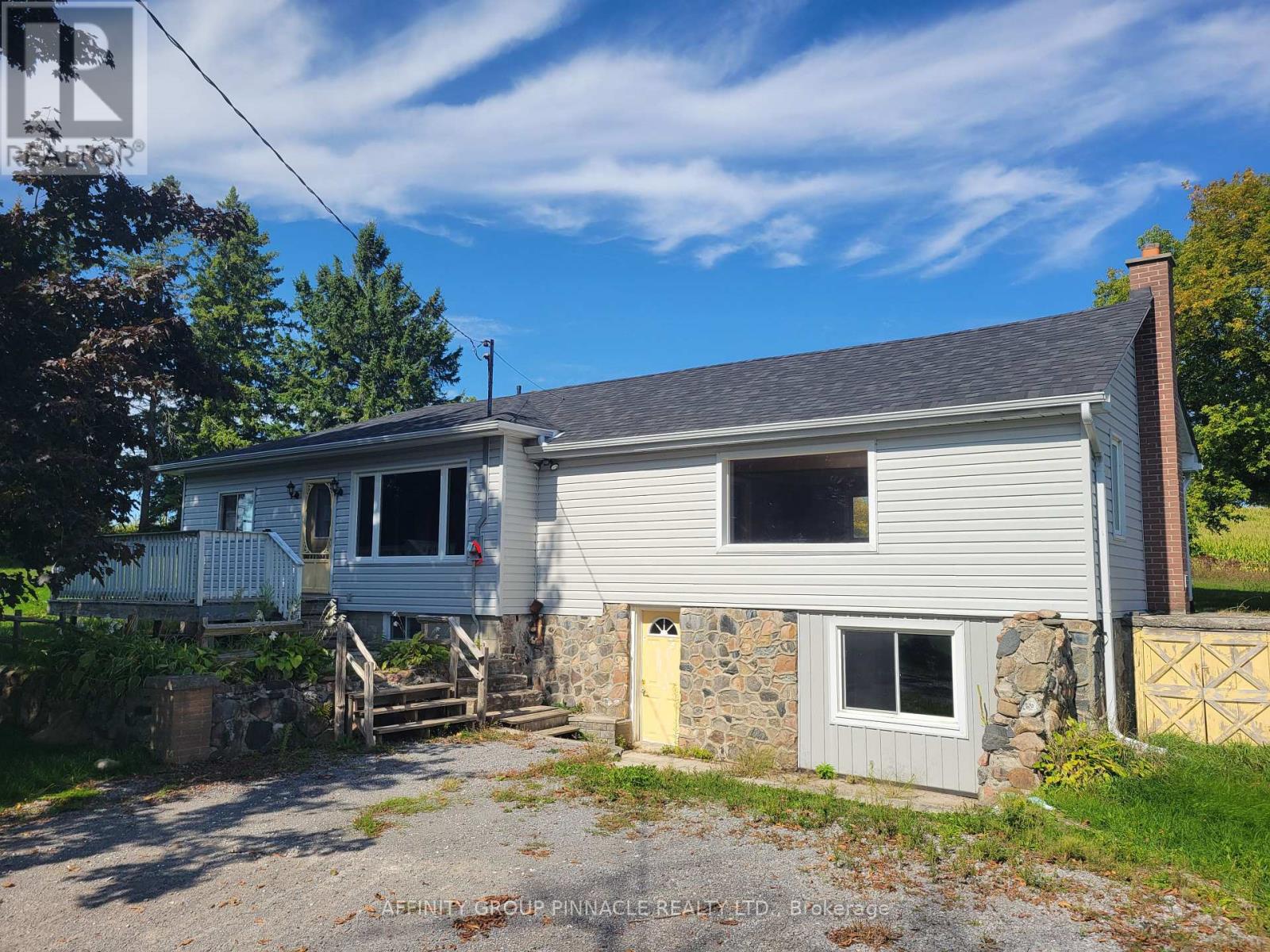 695 Ski Hill Road, Kawartha Lakes (Manvers), Ontario  L0A 1A0 - Photo 4 - X12410470