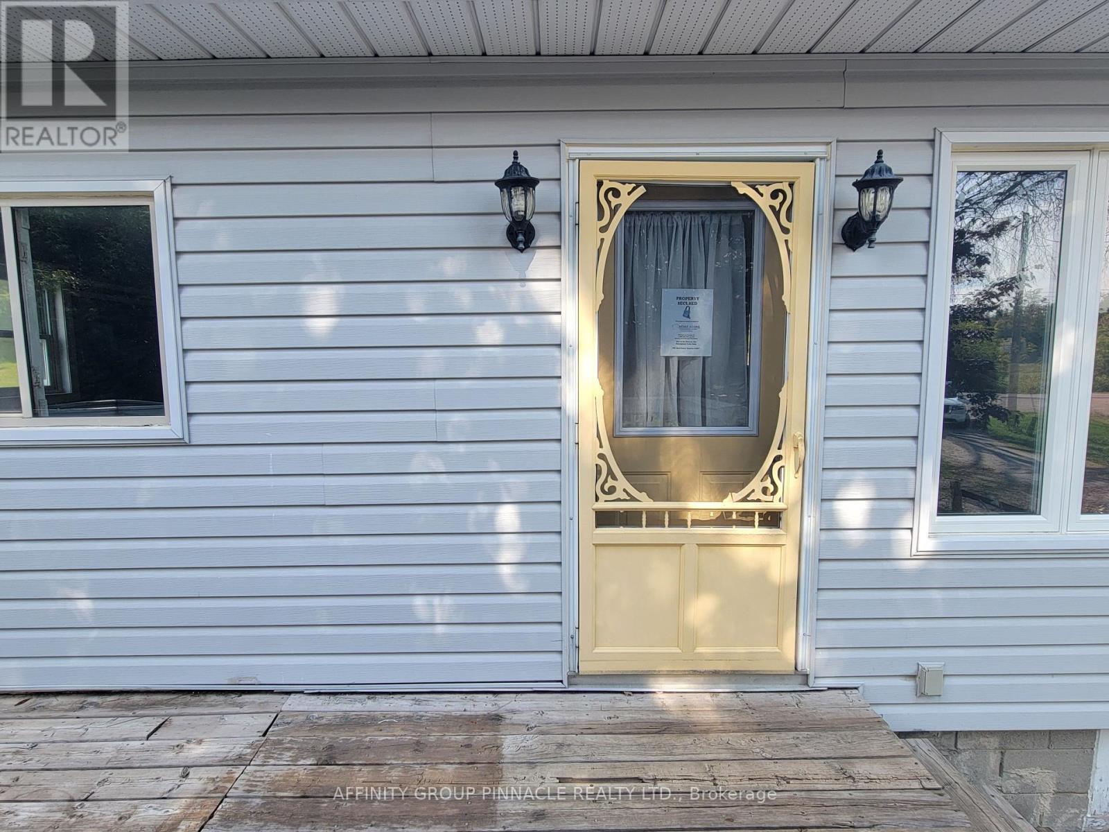 695 Ski Hill Road, Kawartha Lakes (Manvers), Ontario  L0A 1A0 - Photo 6 - X12410470