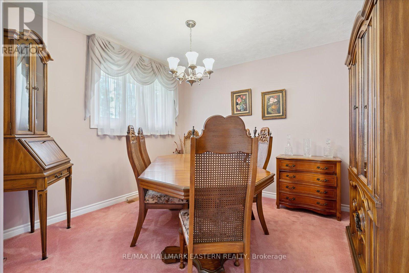 33 Springbrook Drive, Peterborough (Monaghan Ward 2), Ontario  K9J 1L3 - Photo 15 - X12410518