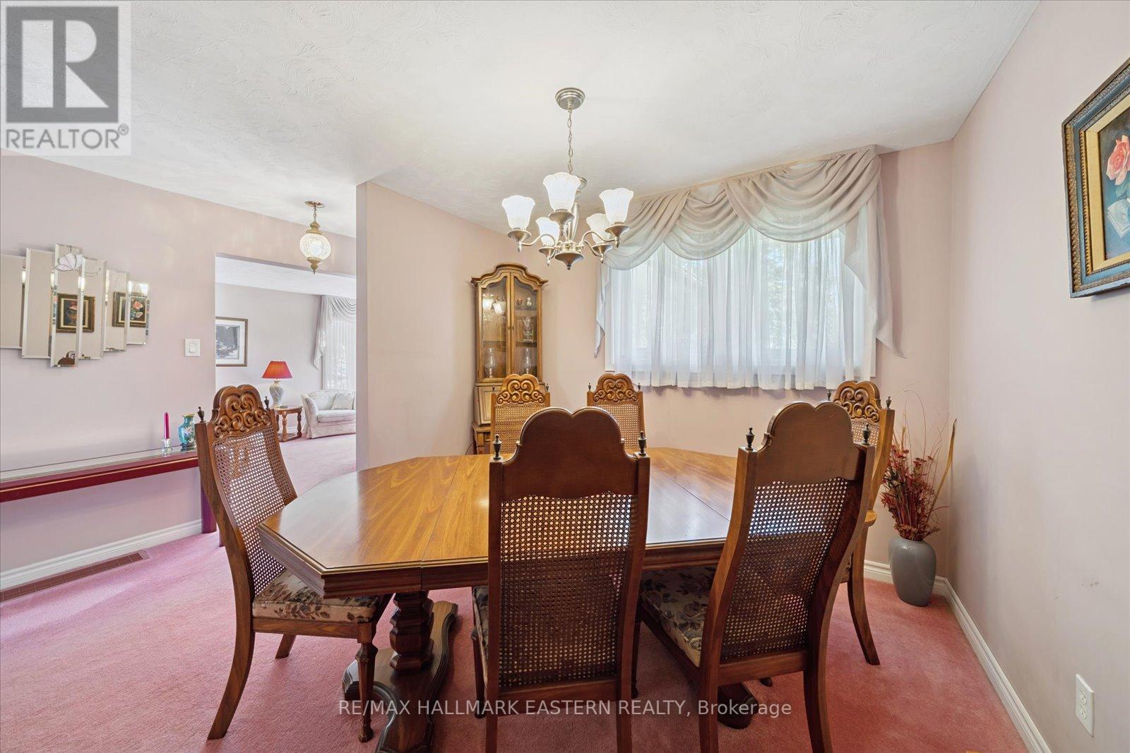 33 Springbrook Drive, Peterborough (Monaghan Ward 2), Ontario  K9J 1L3 - Photo 16 - X12410518