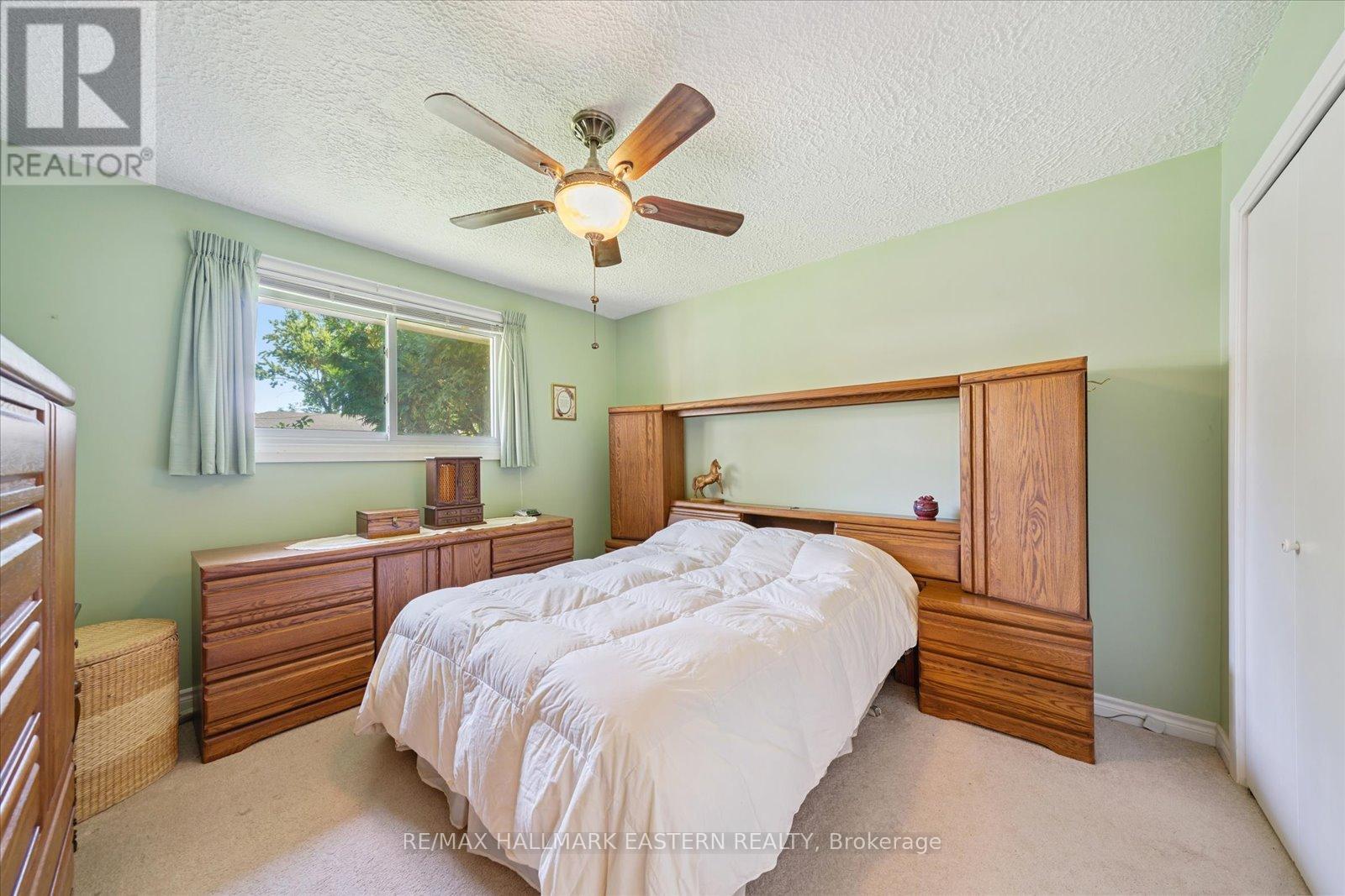 33 Springbrook Drive, Peterborough (Monaghan Ward 2), Ontario  K9J 1L3 - Photo 25 - X12410518