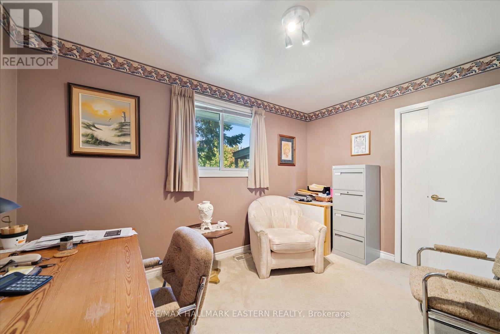 33 Springbrook Drive, Peterborough (Monaghan Ward 2), Ontario  K9J 1L3 - Photo 30 - X12410518