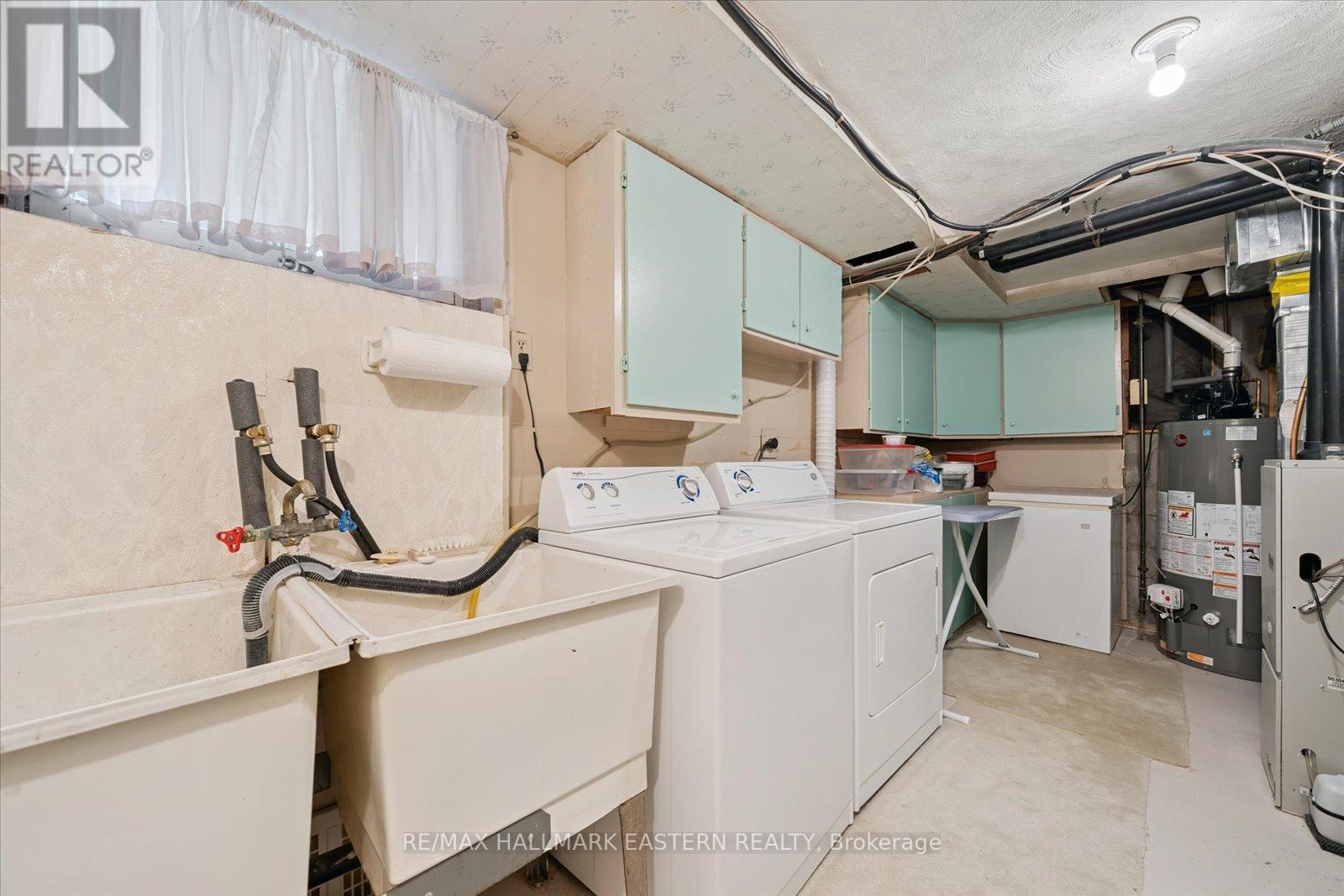 33 Springbrook Drive, Peterborough (Monaghan Ward 2), Ontario  K9J 1L3 - Photo 43 - X12410518