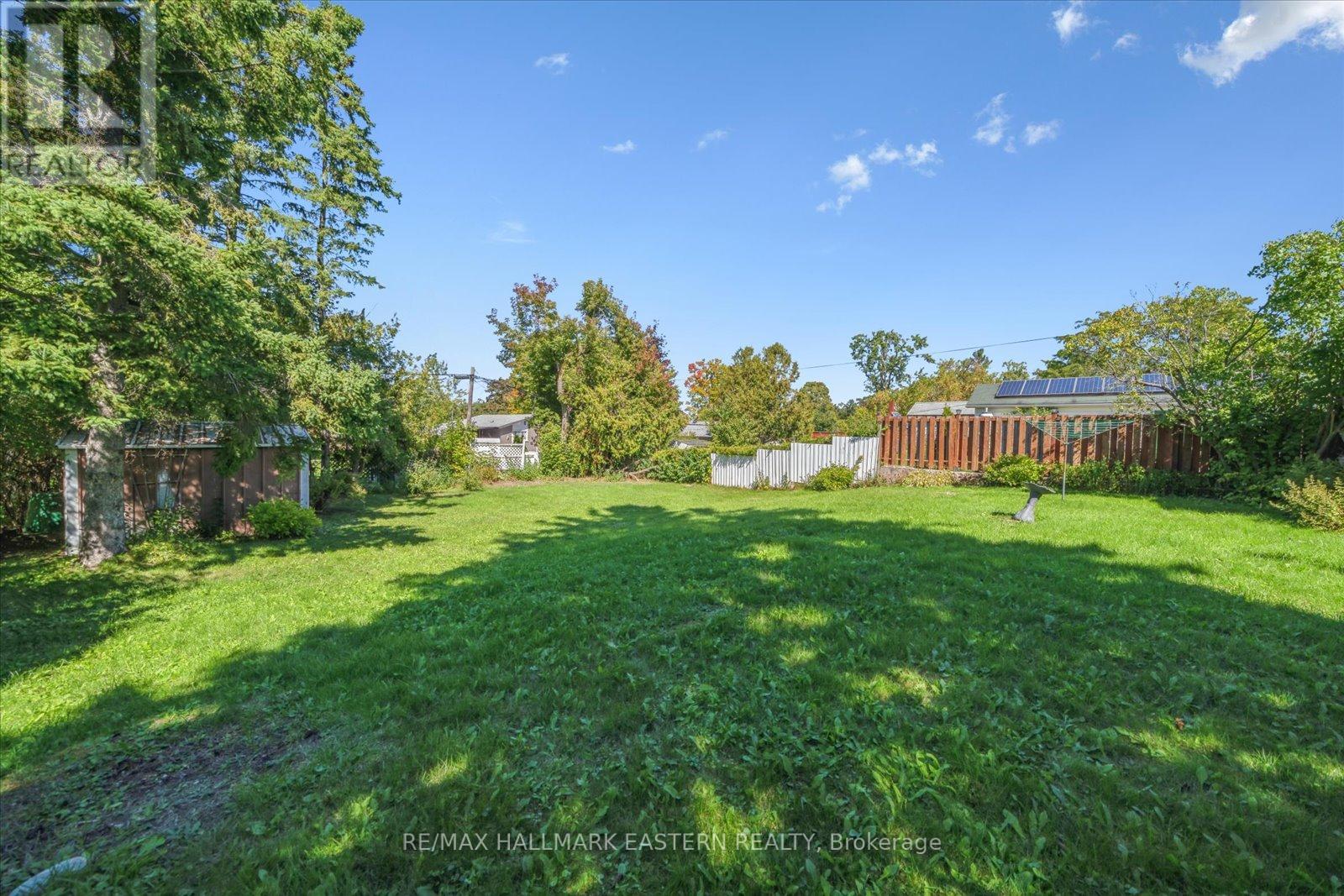 33 Springbrook Drive, Peterborough (Monaghan Ward 2), Ontario  K9J 1L3 - Photo 46 - X12410518