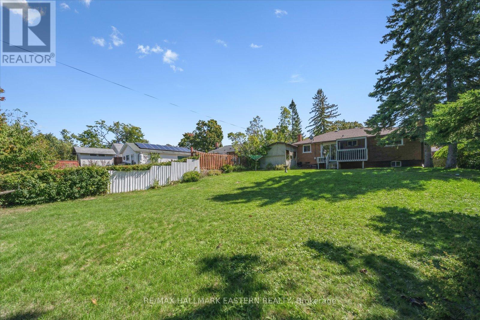 33 Springbrook Drive, Peterborough (Monaghan Ward 2), Ontario  K9J 1L3 - Photo 47 - X12410518