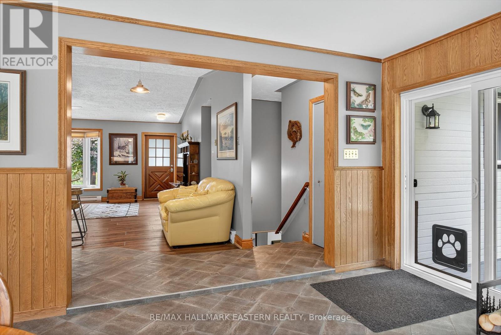 97 Sugarbush Boulevard, Trent Lakes, Ontario  K0L 1J0 - Photo 7 - X12410532