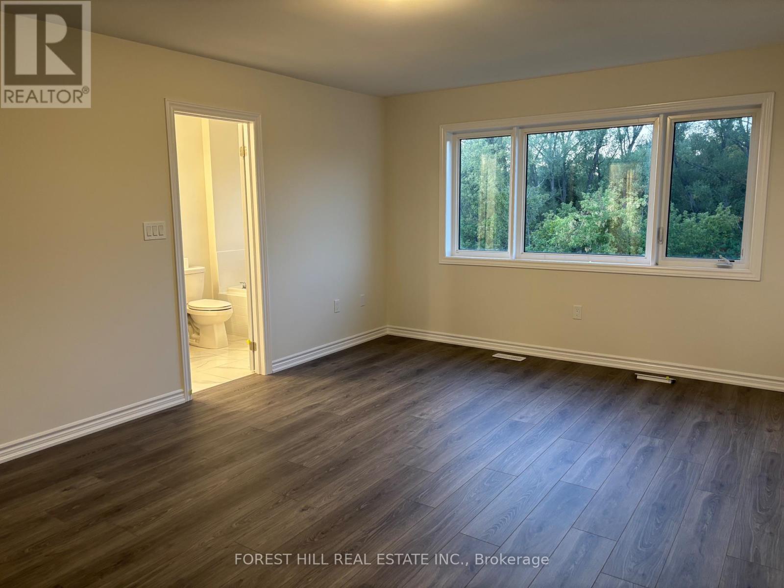 57 Hickey Lane, Kawartha Lakes (Lindsay), Ontario  K9V 5V5 - Photo 21 - X12410474