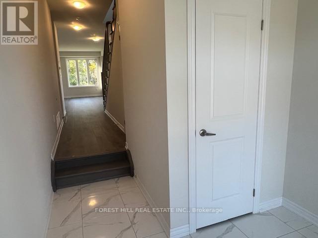 57 Hickey Lane, Kawartha Lakes (Lindsay), Ontario  K9V 5V5 - Photo 6 - X12410474