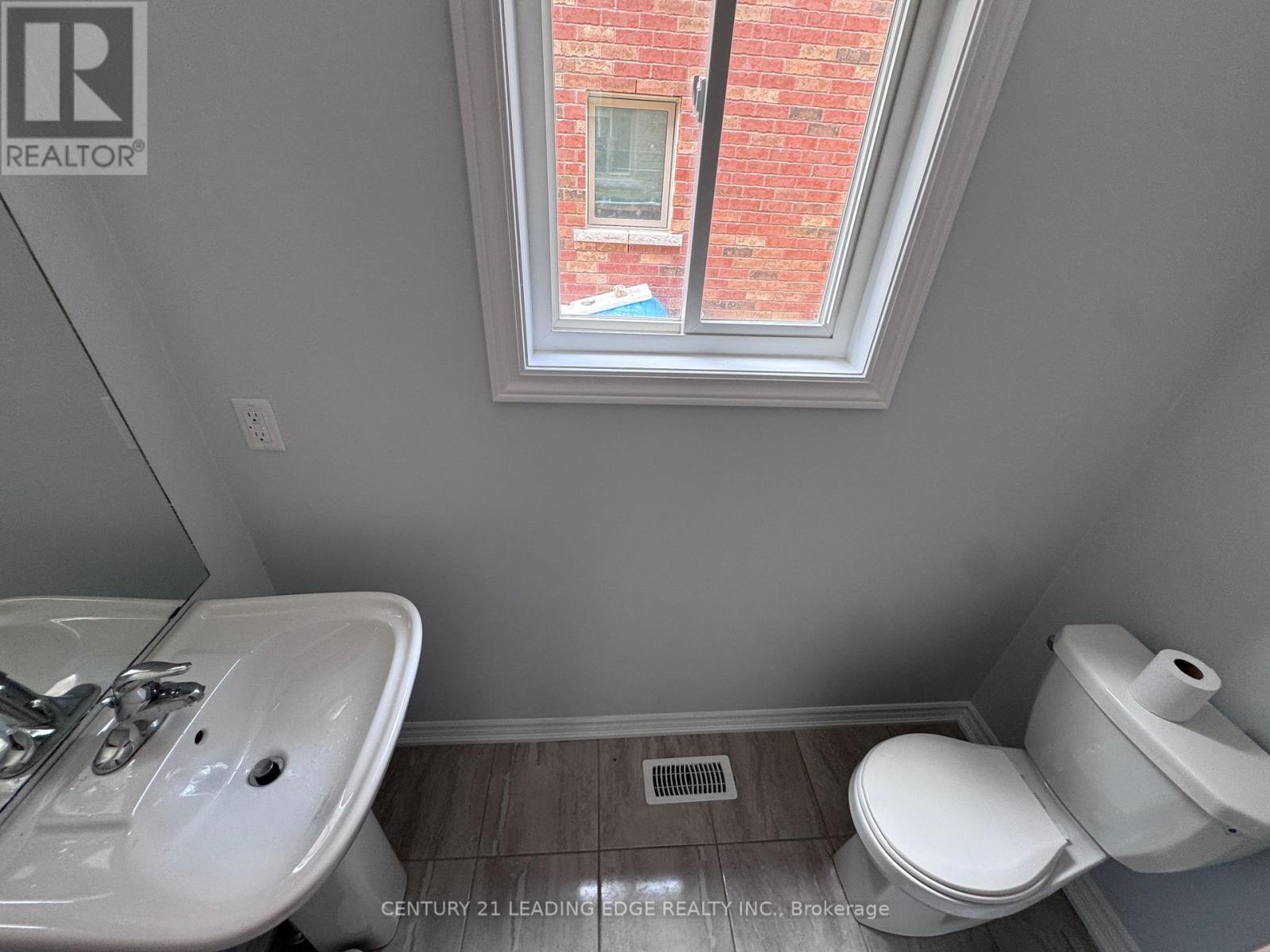 38 Lords Drive, Trent Hills, Ontario  K0L 1Y0 - Photo 6 - X12410667