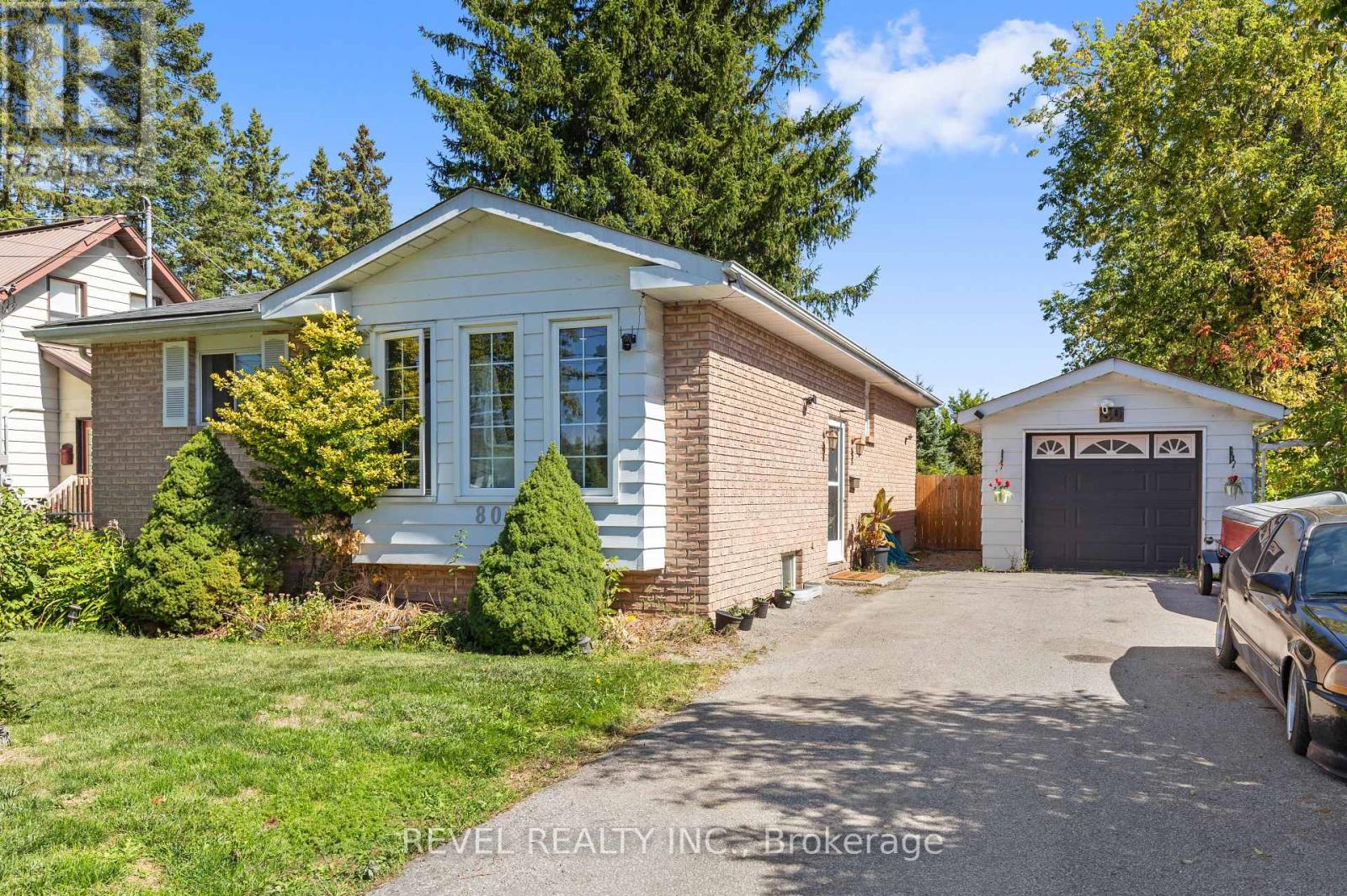 80 St Patrick Street, Kawartha Lakes (Lindsay), Ontario  K9V 1R5 - Photo 2 - X12410957